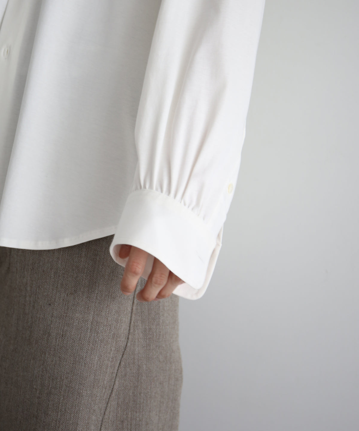 KAIKO Regular collar shirt "O.WHITE"