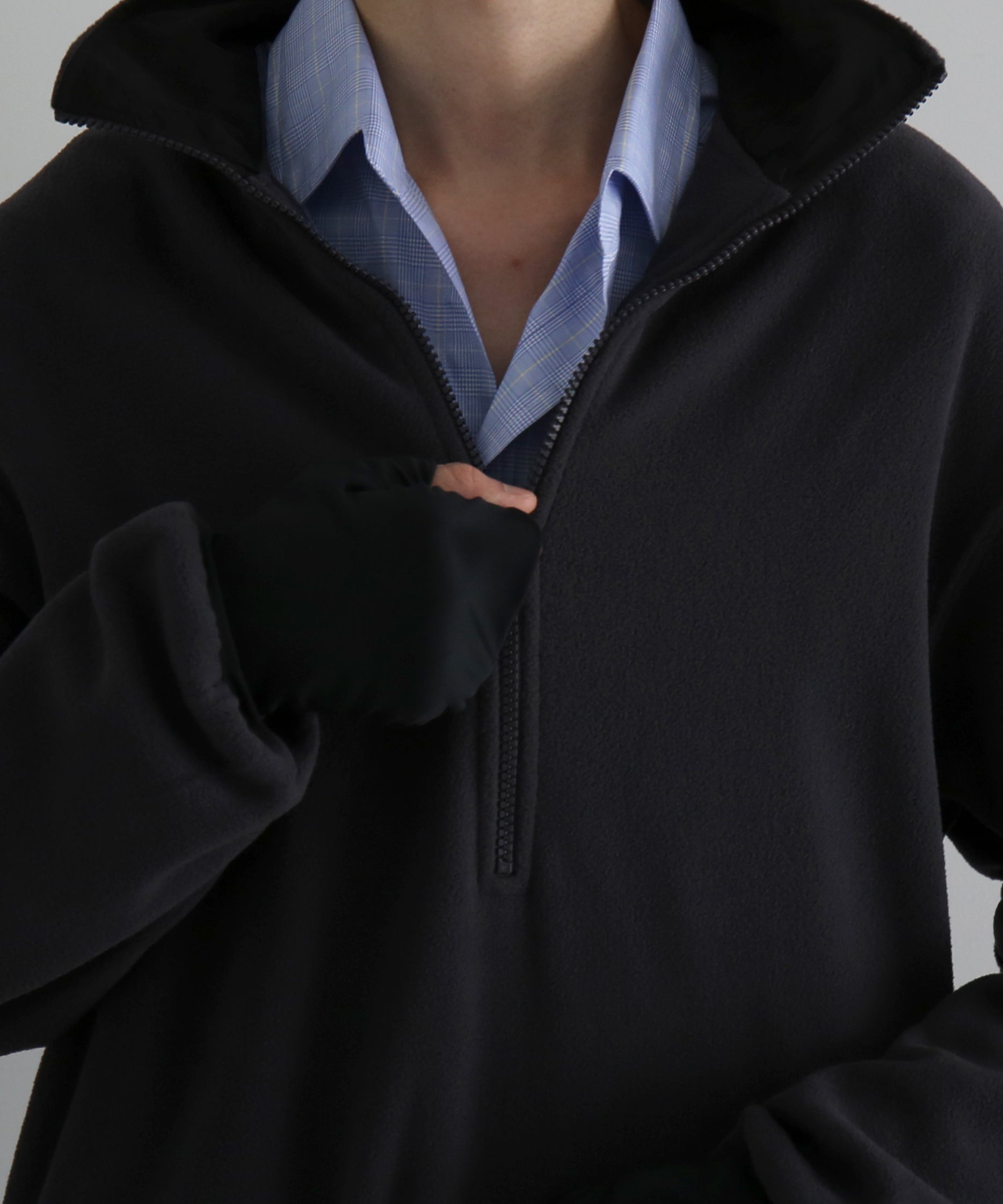 entire studios Shell fleece “BLACK”