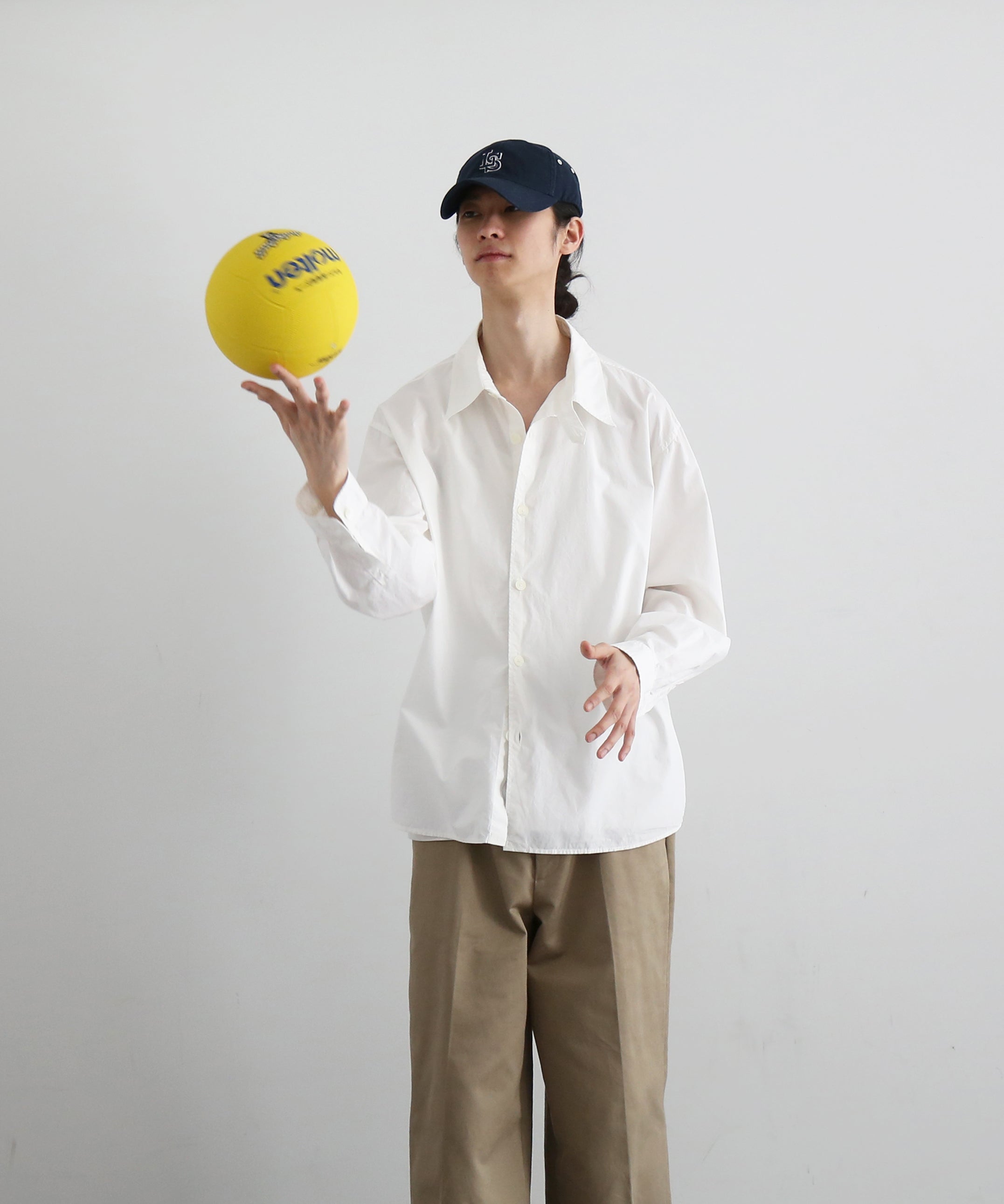 AURALEE Garment-dyed finx shuttle weather shirt "WHITE"