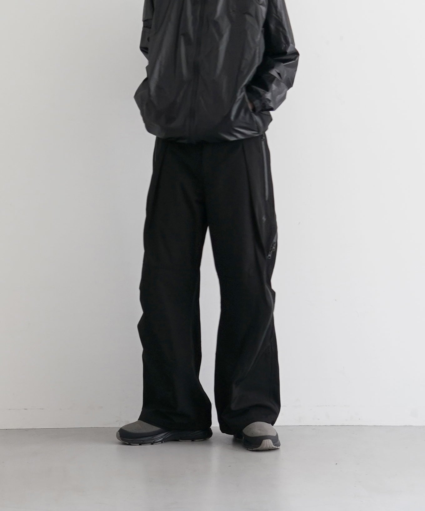 SAN SAN GEAR Affine curve pants "BLACK"