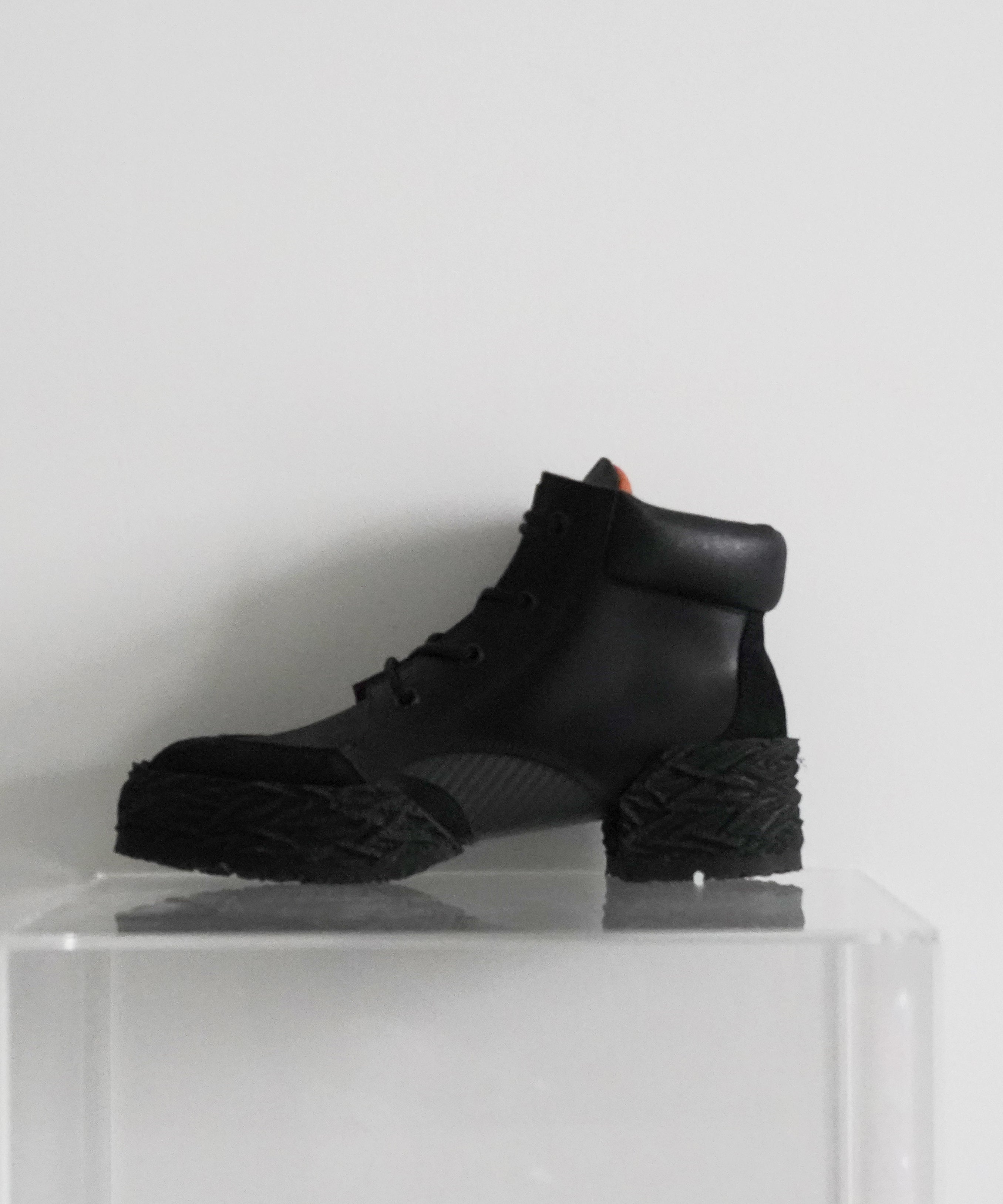 MIDORIKAWA RYO Carbon boots "BLACK"