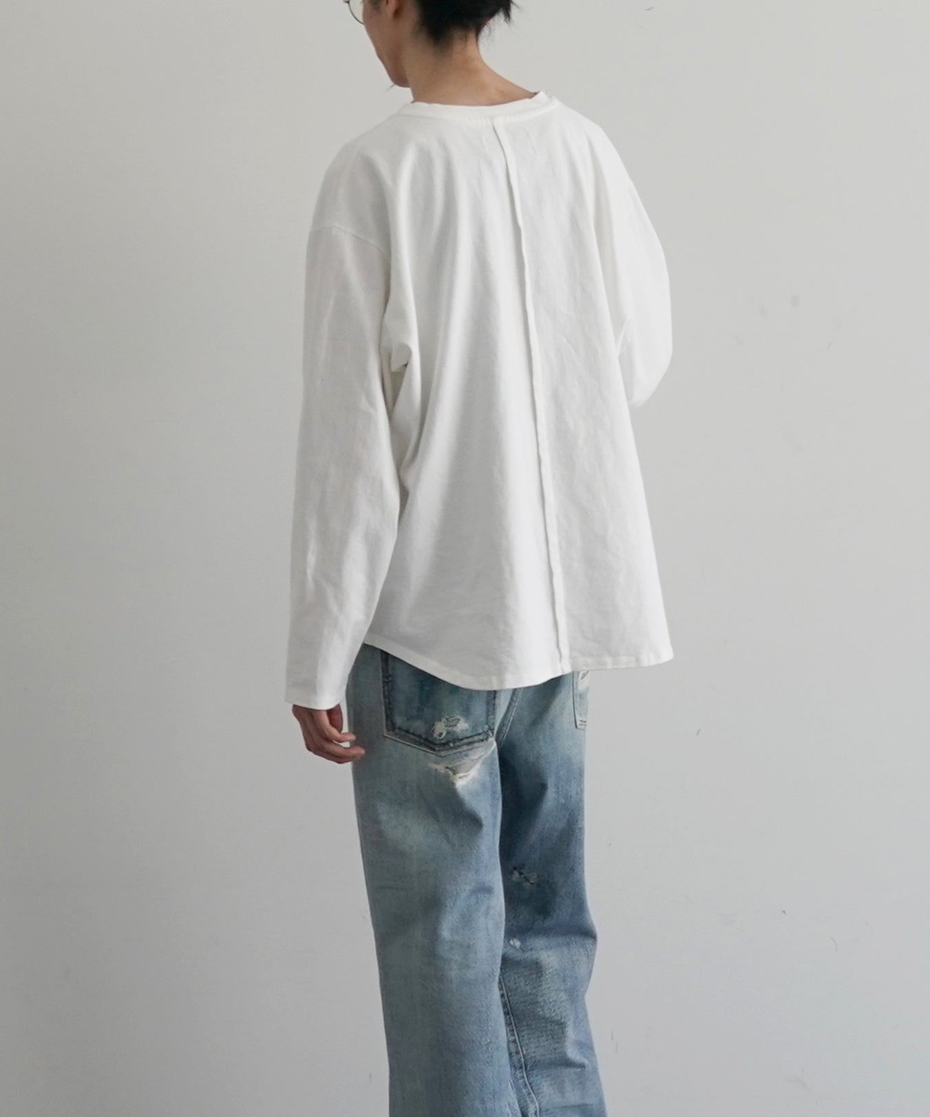 【EXCLUSIVE】VOAAOV Henley neck l/s tee "WHITE"