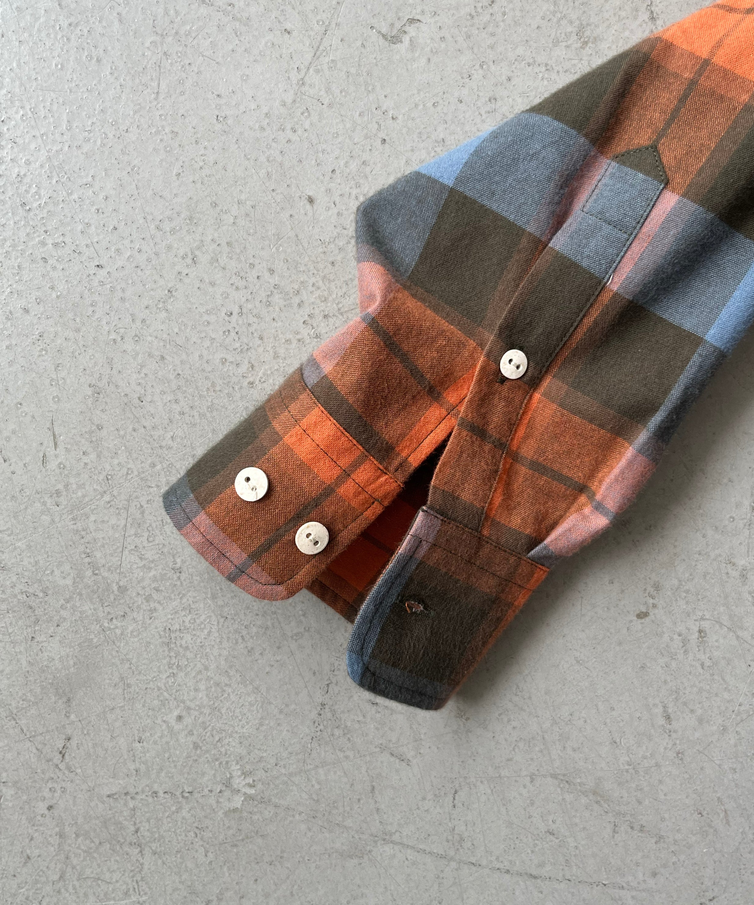 Baserange Claude shirt "FRAME PLAID"