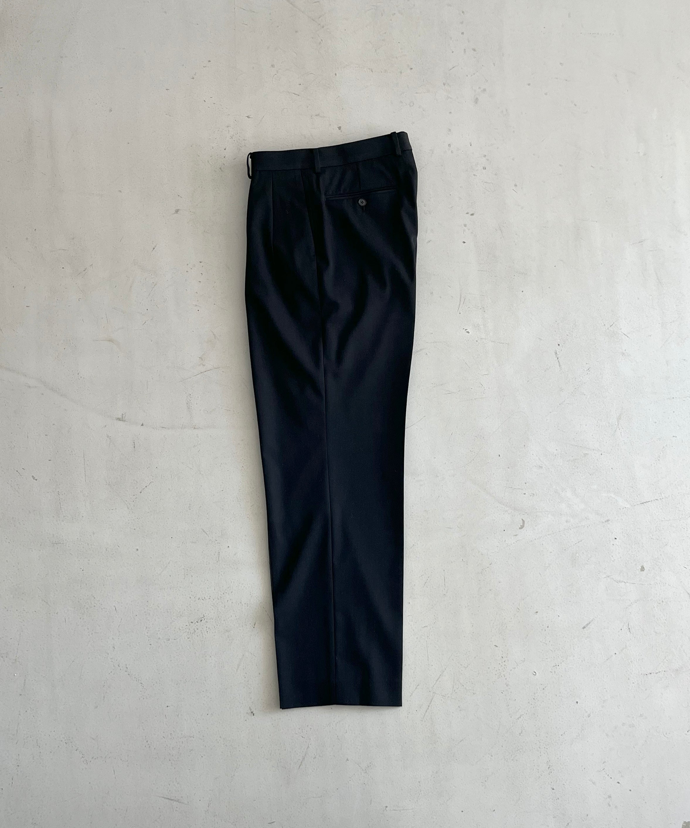 AURALEE Light wool max gabardine two-tuck slacks "TOP BLACK"
