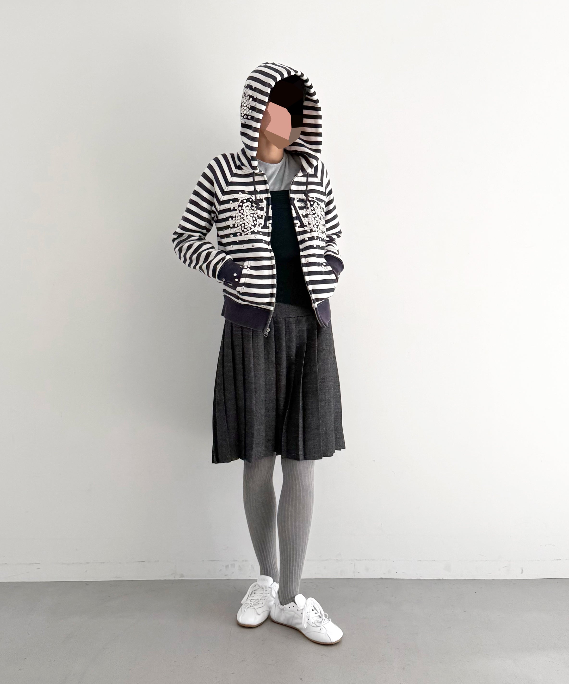 HANNAH CREAK Stud zip up hoodie "NAVY"