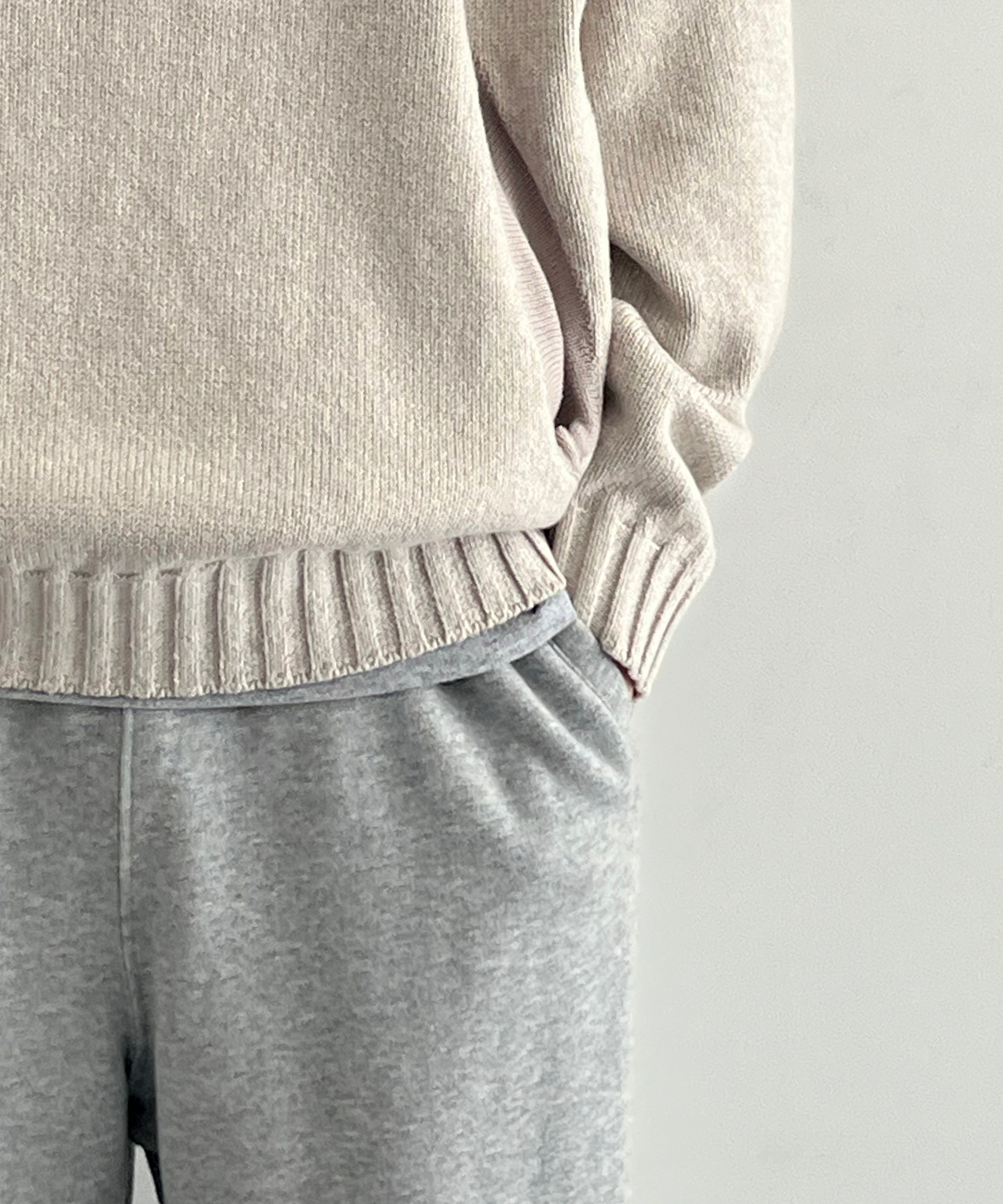 SAN SAN GEAR Snug knit "WARM GREY"