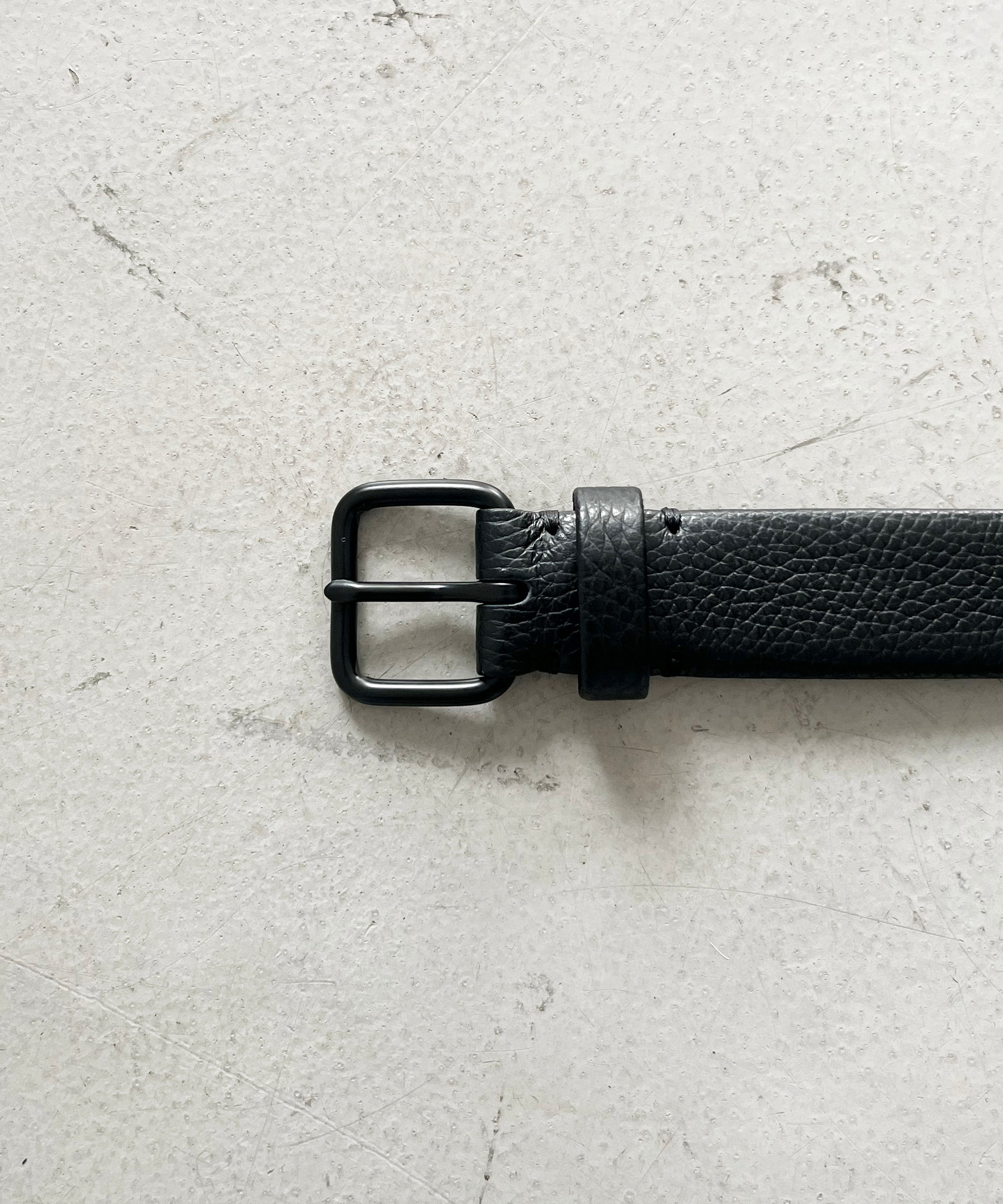 KAIKO Grain leather belt "BLACK"