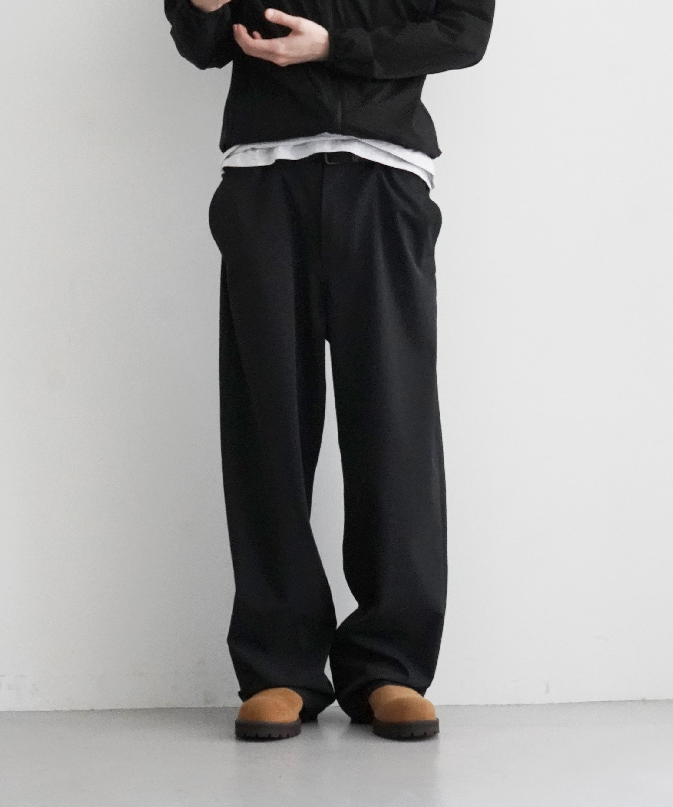 order Loose gabardine pants "BLACK"