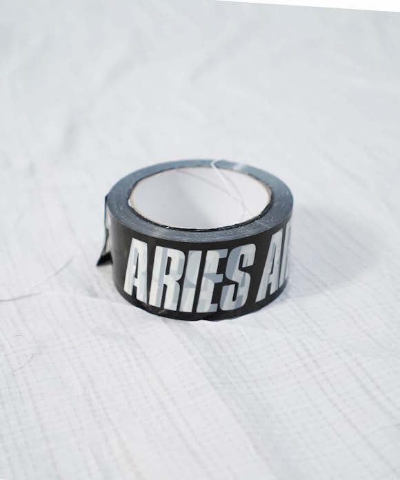 ARIES Tape aries "BLACK/RED"