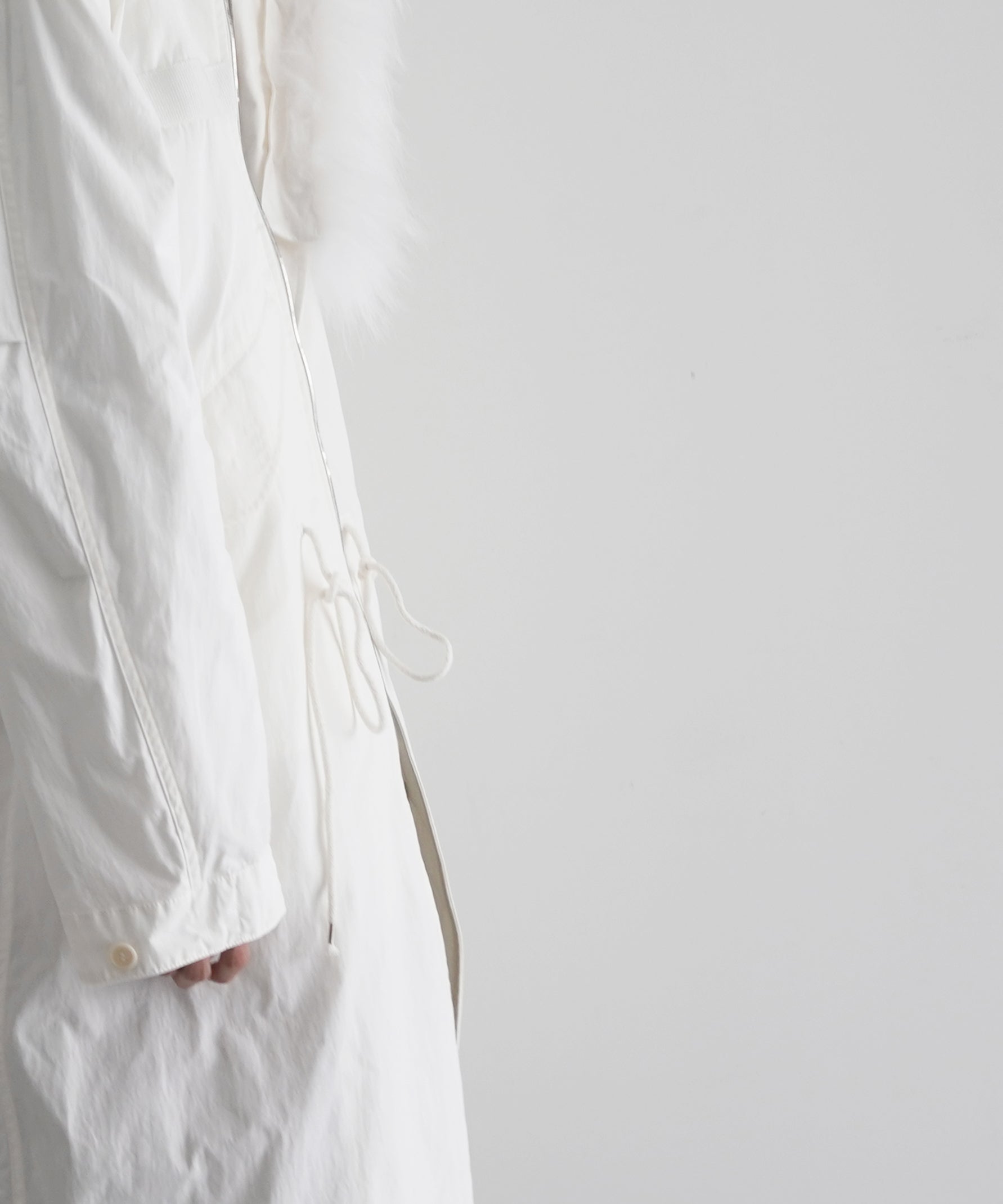 POST ARCHIVE FACTION(PAF) M66 parka "WHITE"