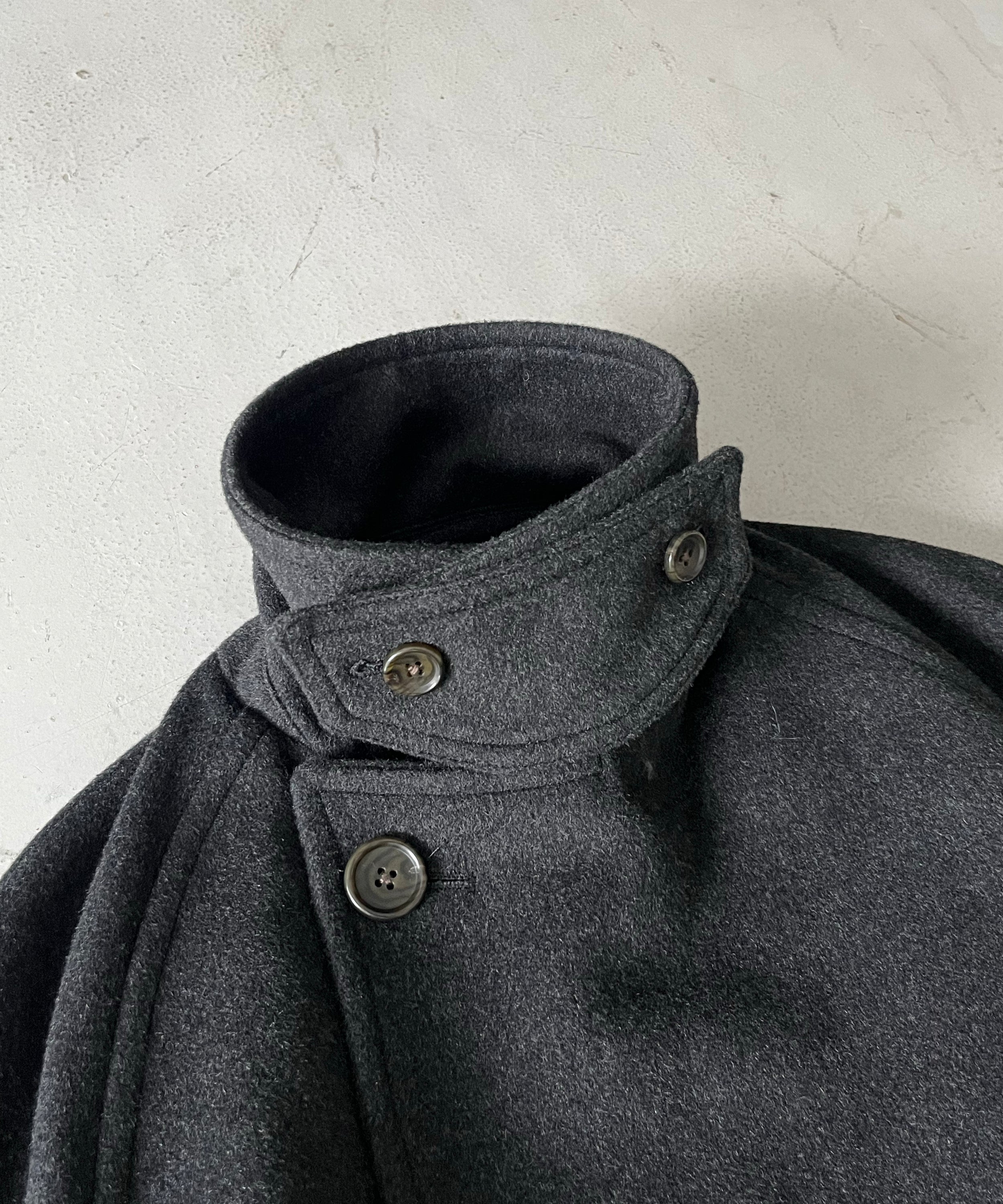 order Loose raglan sleeve coat "CHARCOAL”