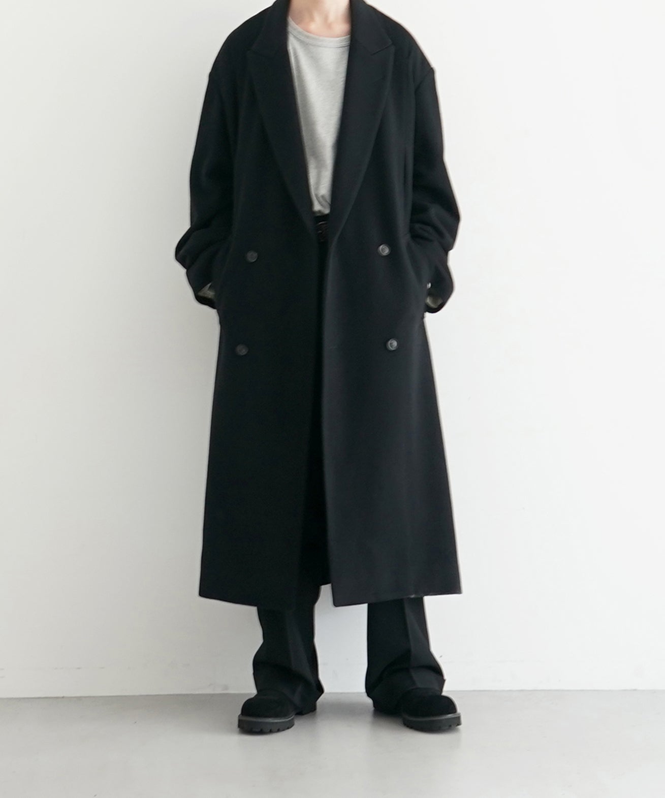 SOSHIOTUKI Draped dart wool cashmere chesterfield coat "BLACK"