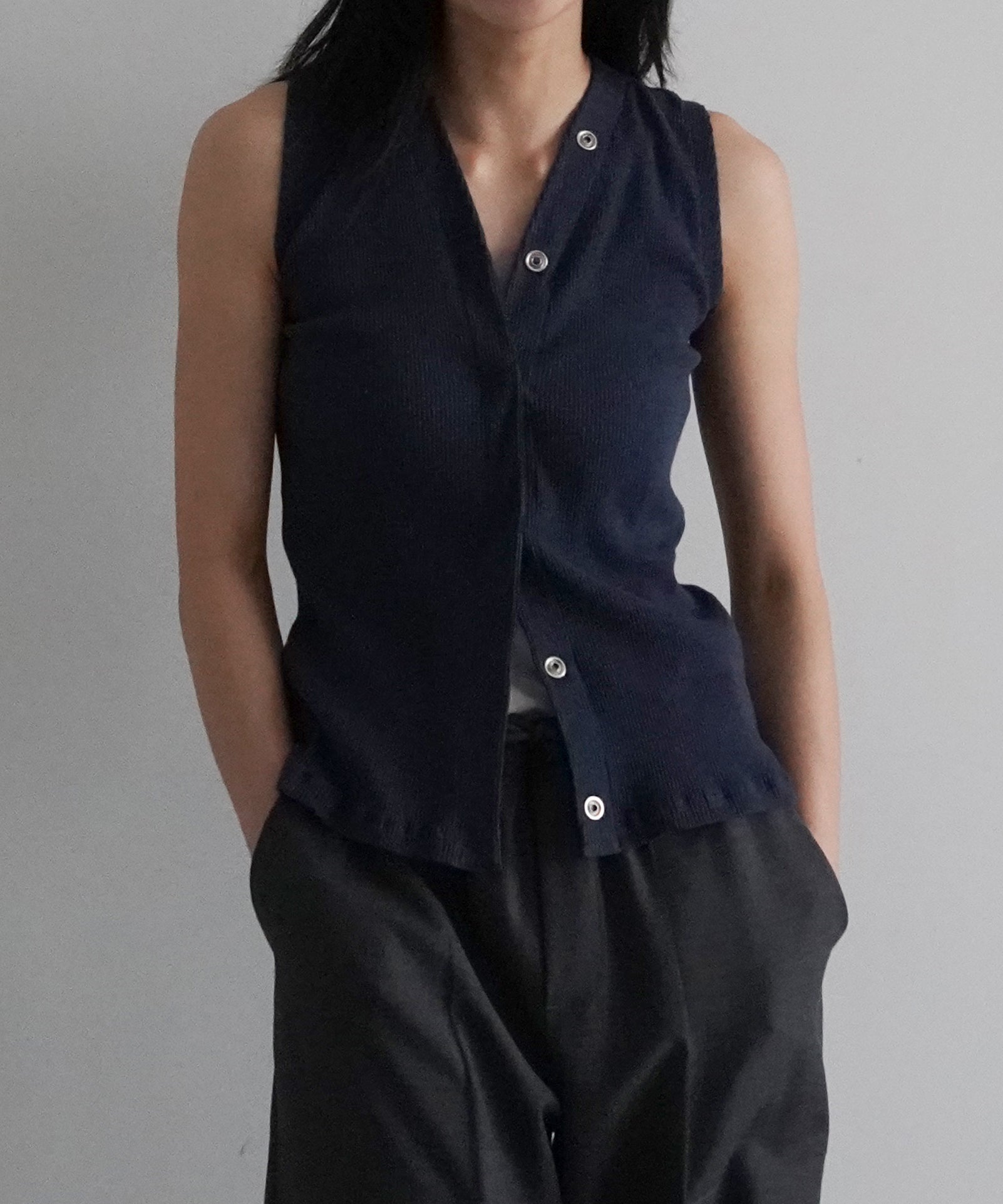 Baserange Tav tank snaps "AMPERA BLUE"