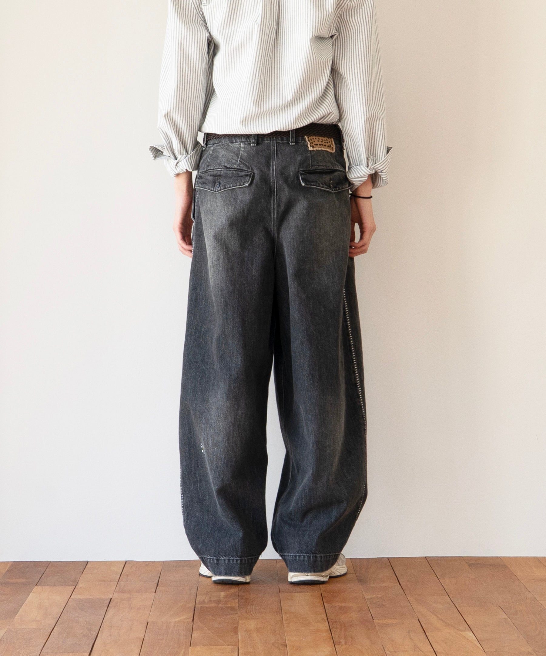 my beautiful landlet Tucked wide denim pants "BLACK"