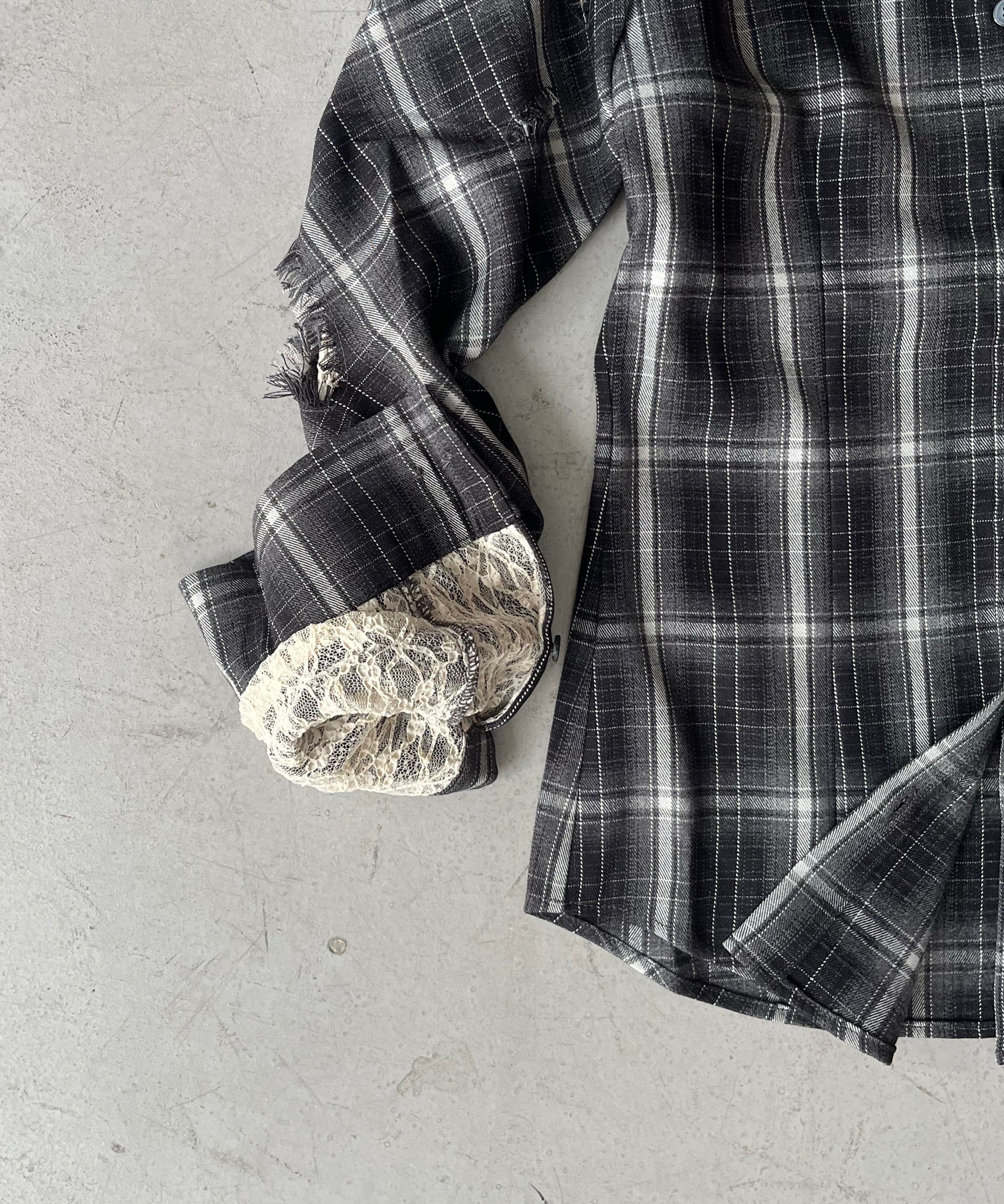 LOADINGROOM Check overlay lace shirt "BLACK"