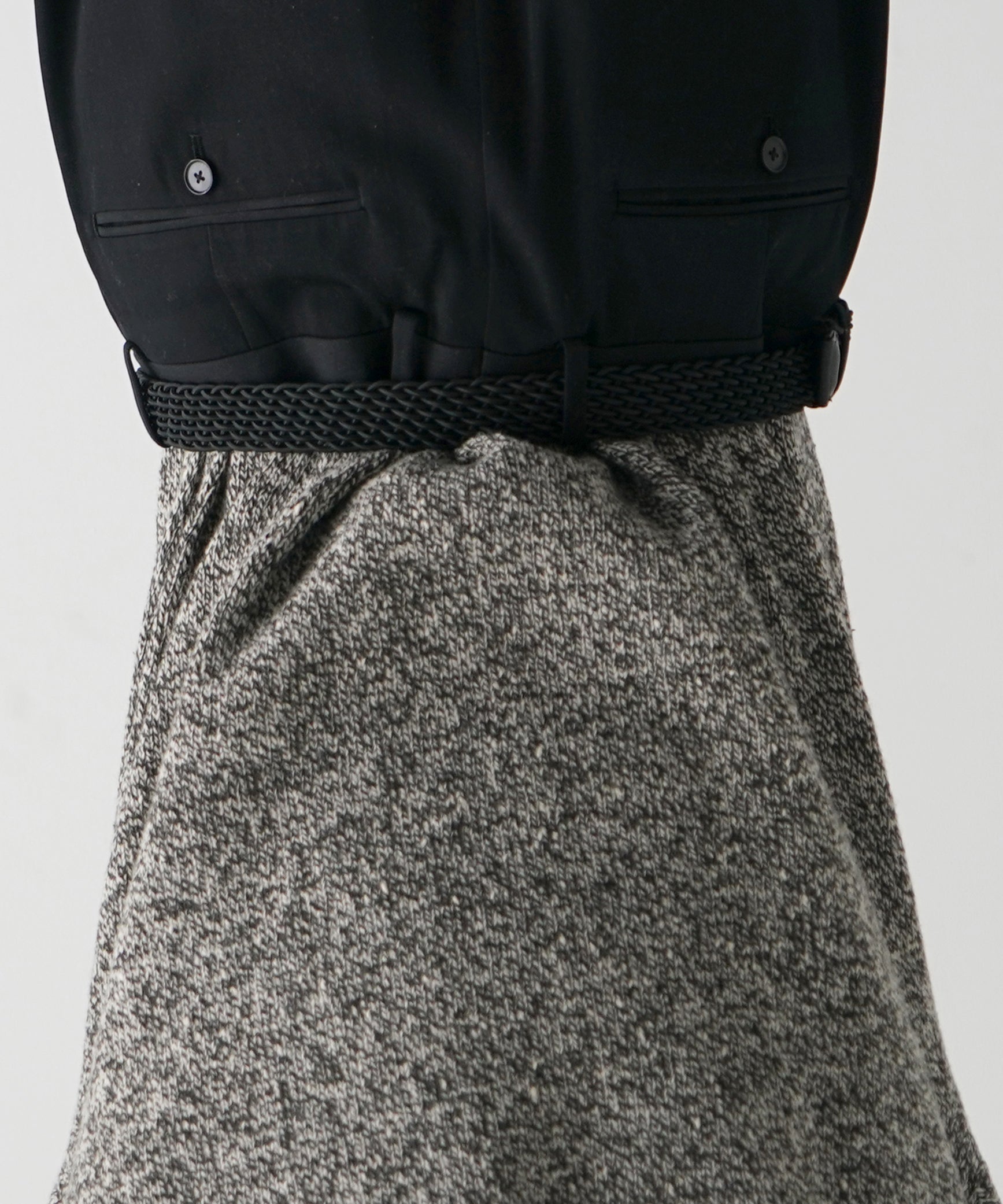 AURALEE Light wool max gabardine two-tuck slacks "TOP BLACK"