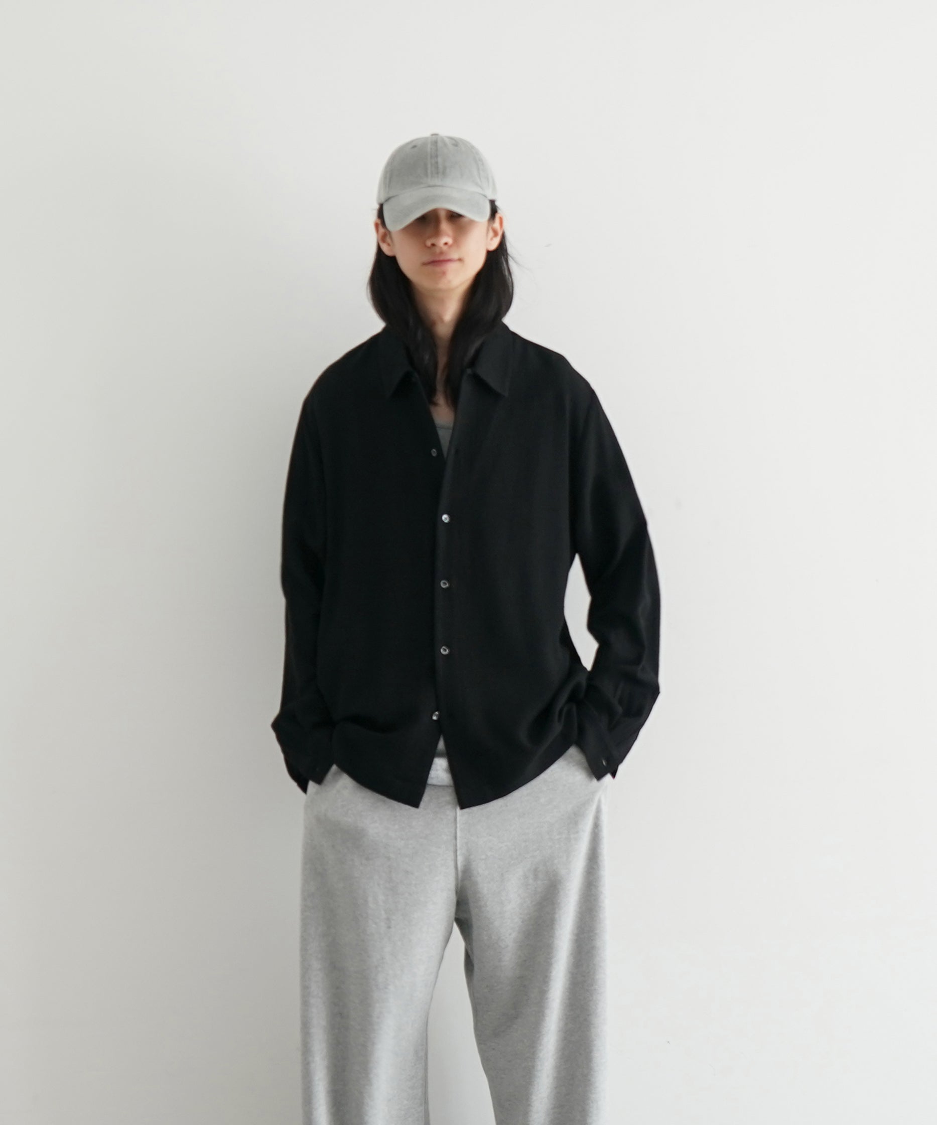 sefr Sense shirt "BLACK CREPE"