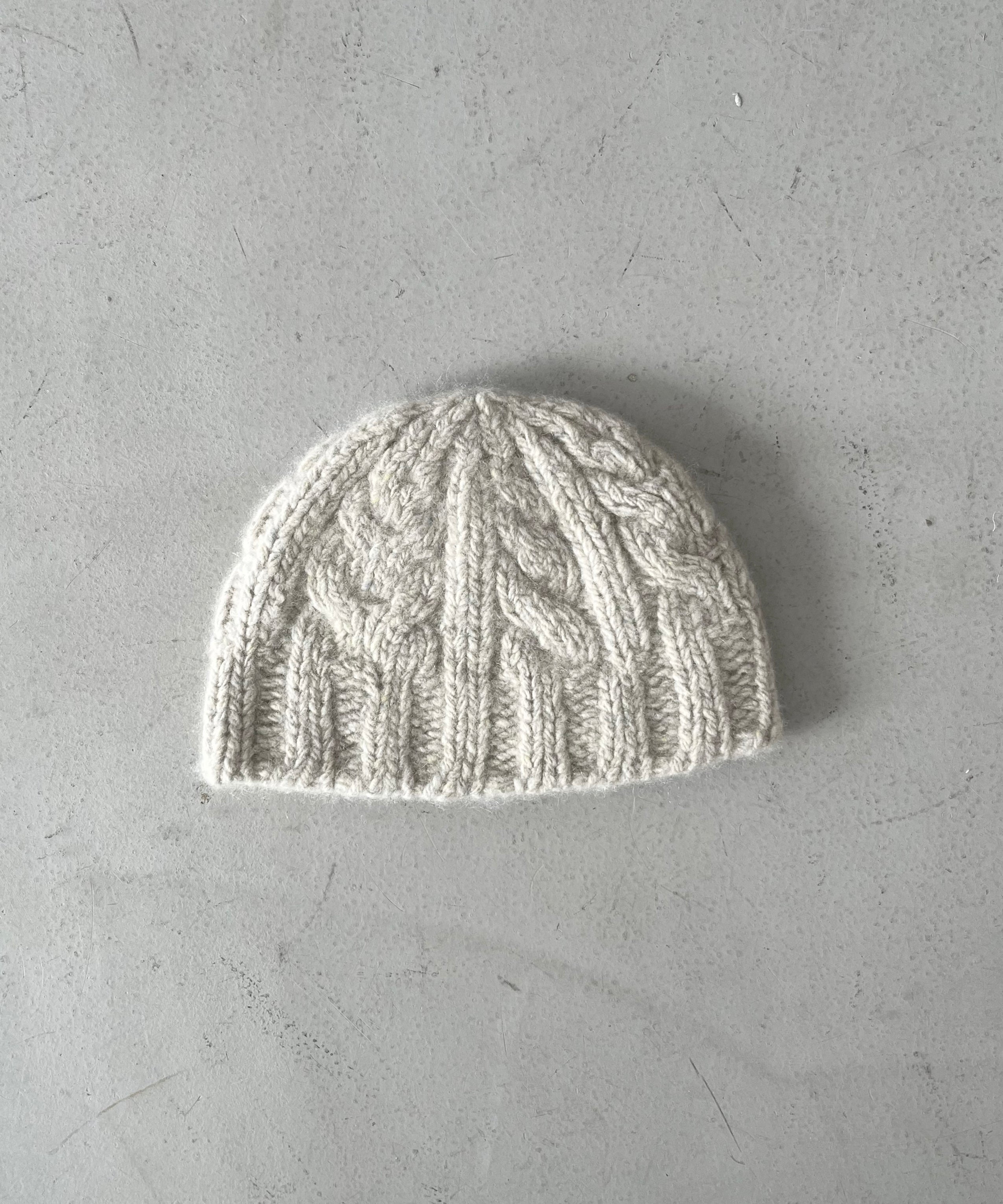 【EXCLUSIVE】crepuscule Cashmere knit cap "BEIGE"