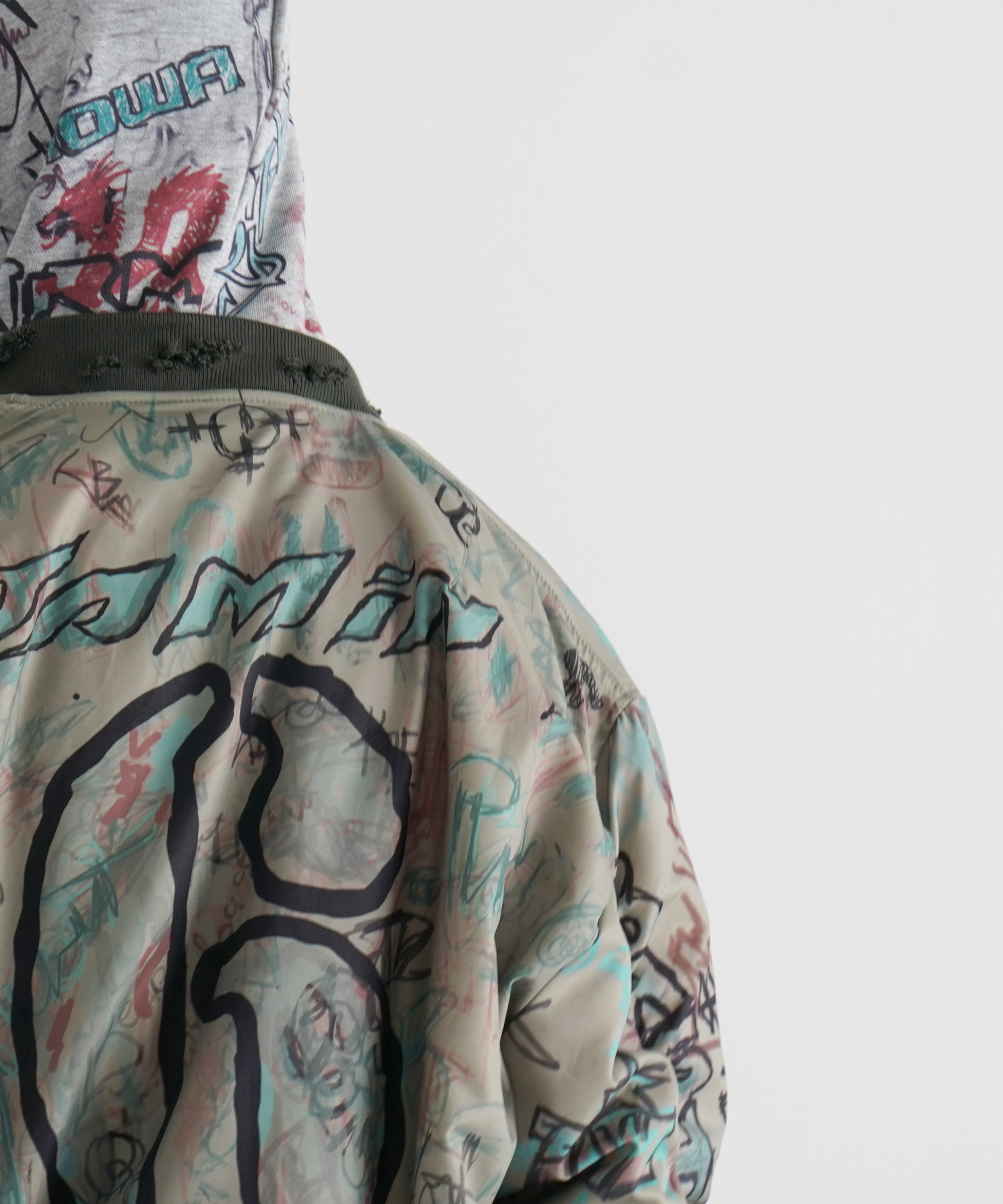 MOWALOLA Graffiti bomber "GREEN"