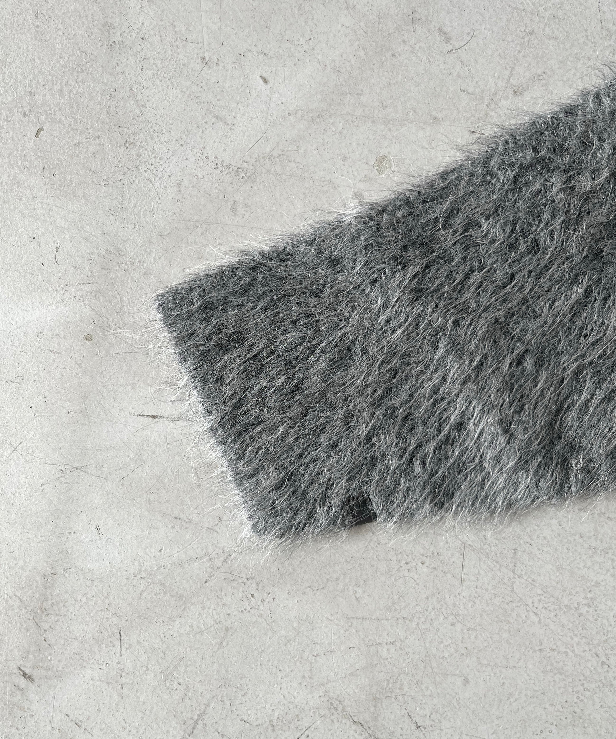 The Inoue Brothers Suri alpaca cardigan "GREY"