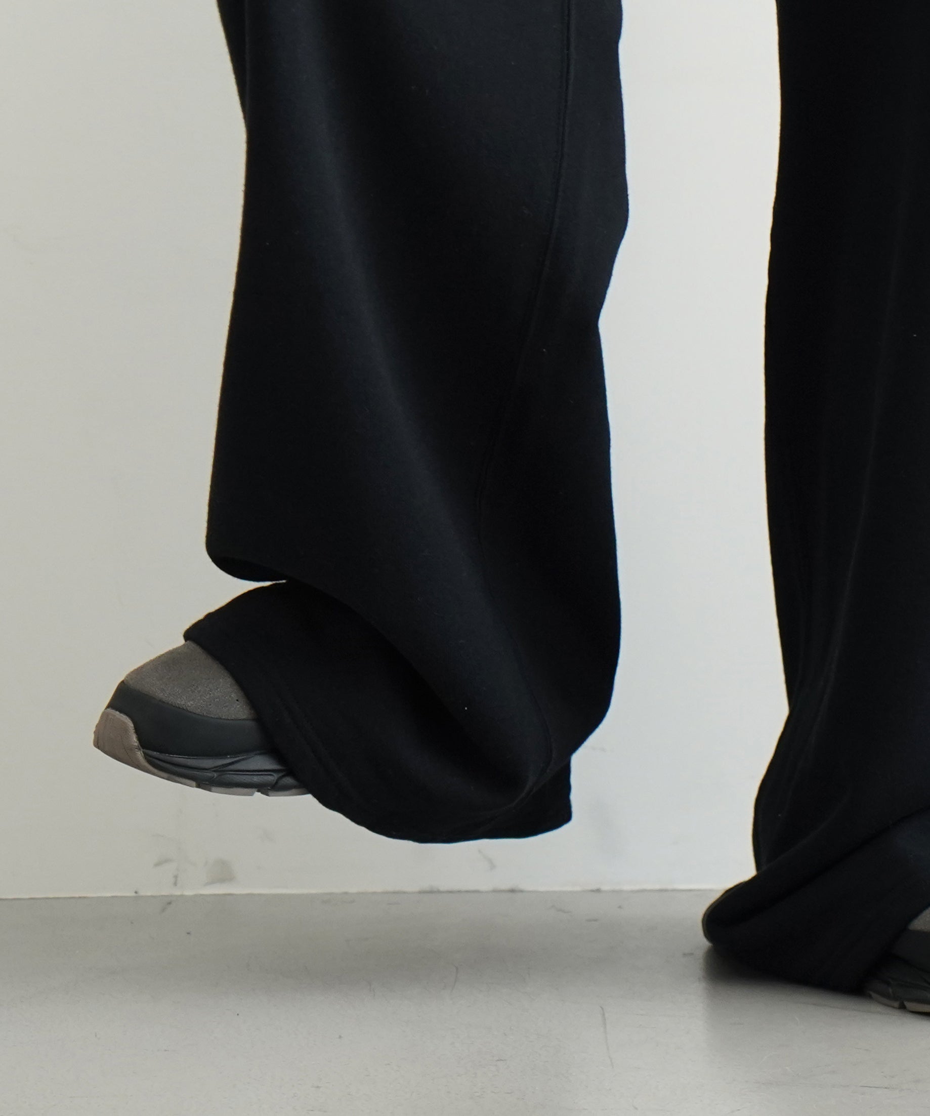 KAIKO Cloud trouser "BLACK"