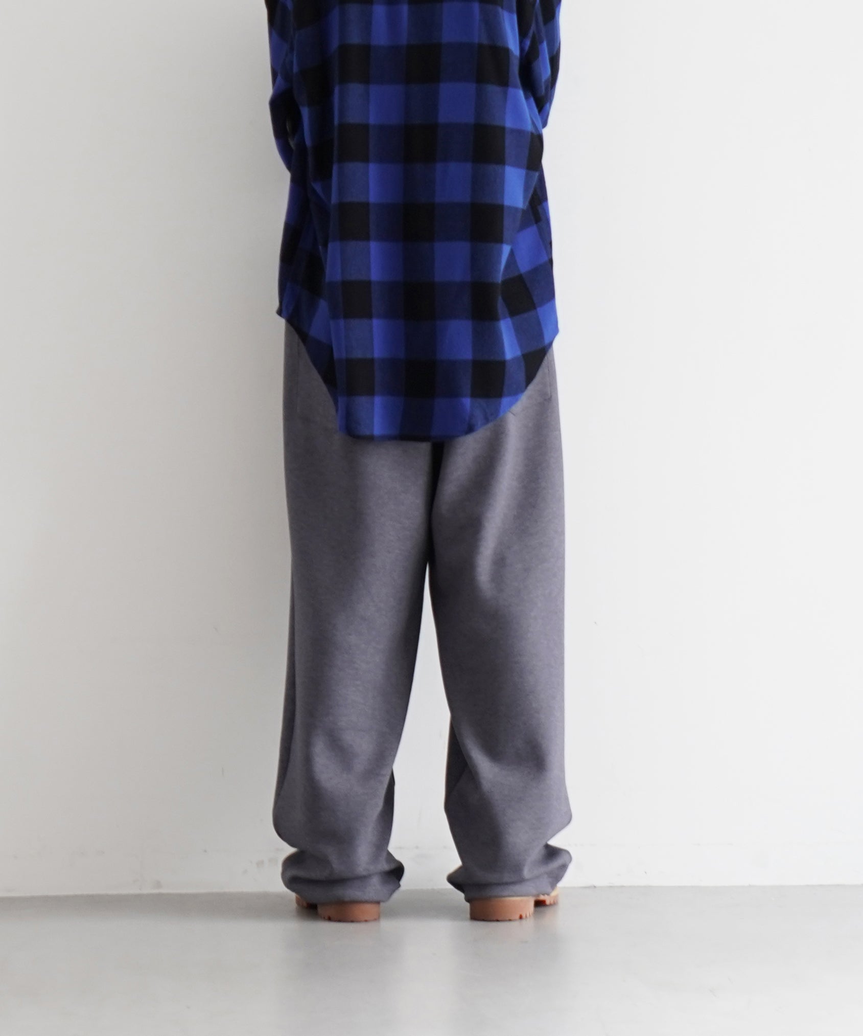 【EXCLUSIVE】NEONSIGN Wide tech slacks "TOP BLACK"