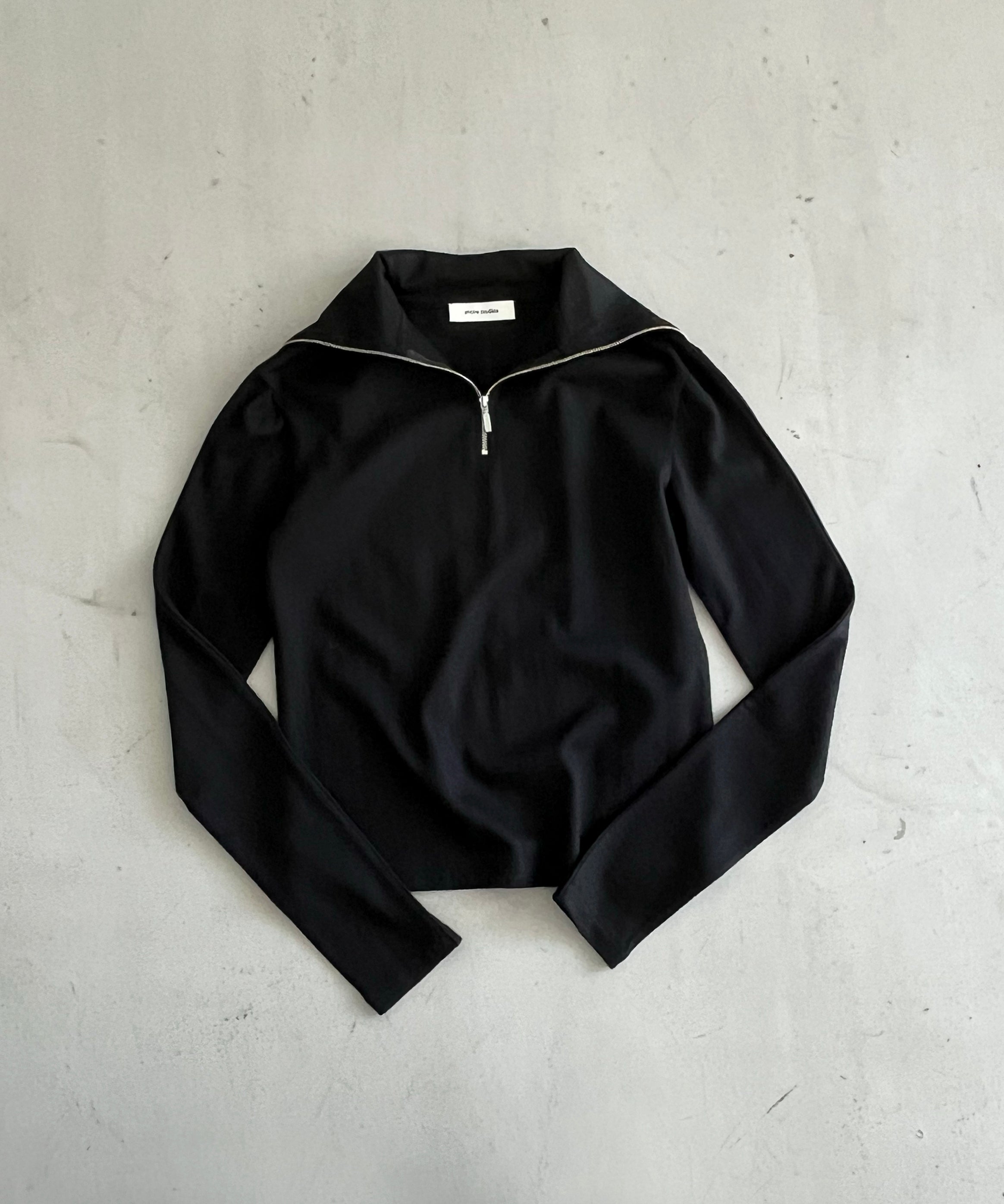 ENTIRE STUDIOS Apex wool top "DUST GREY"