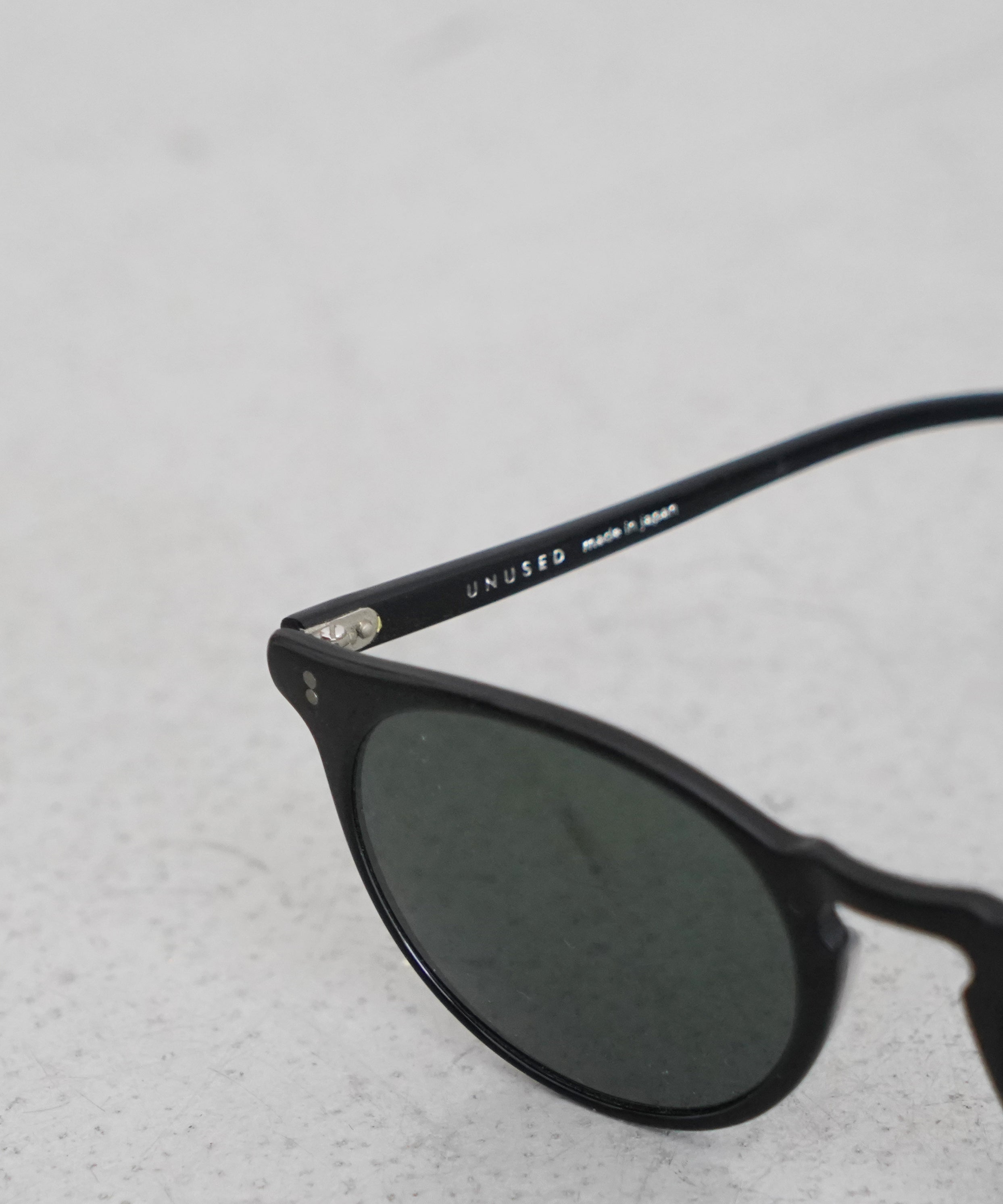 UNUSED Uh0429 "BLACK"