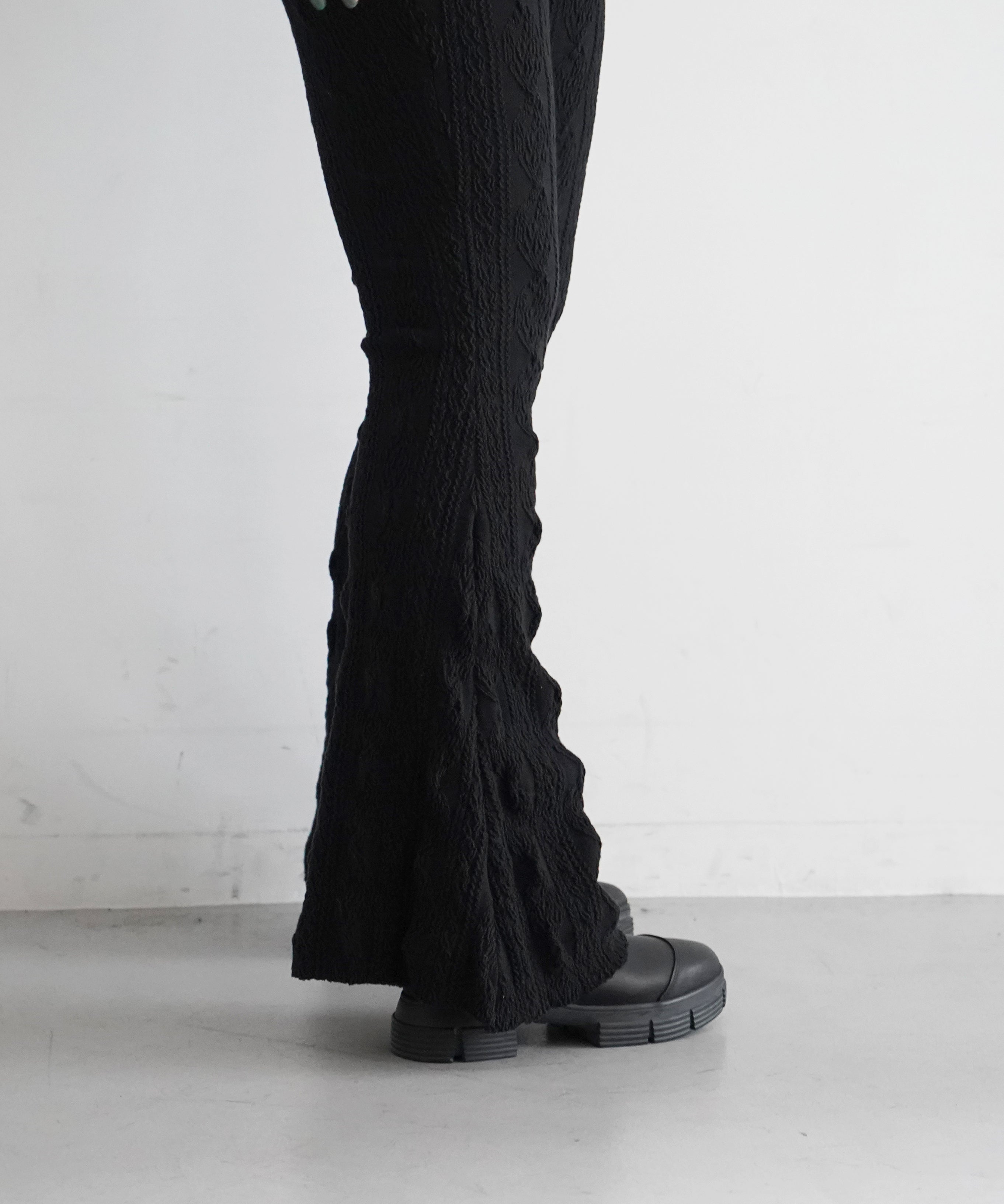 kotohayokozawa Shrunk - knit legging pants "BLACK"