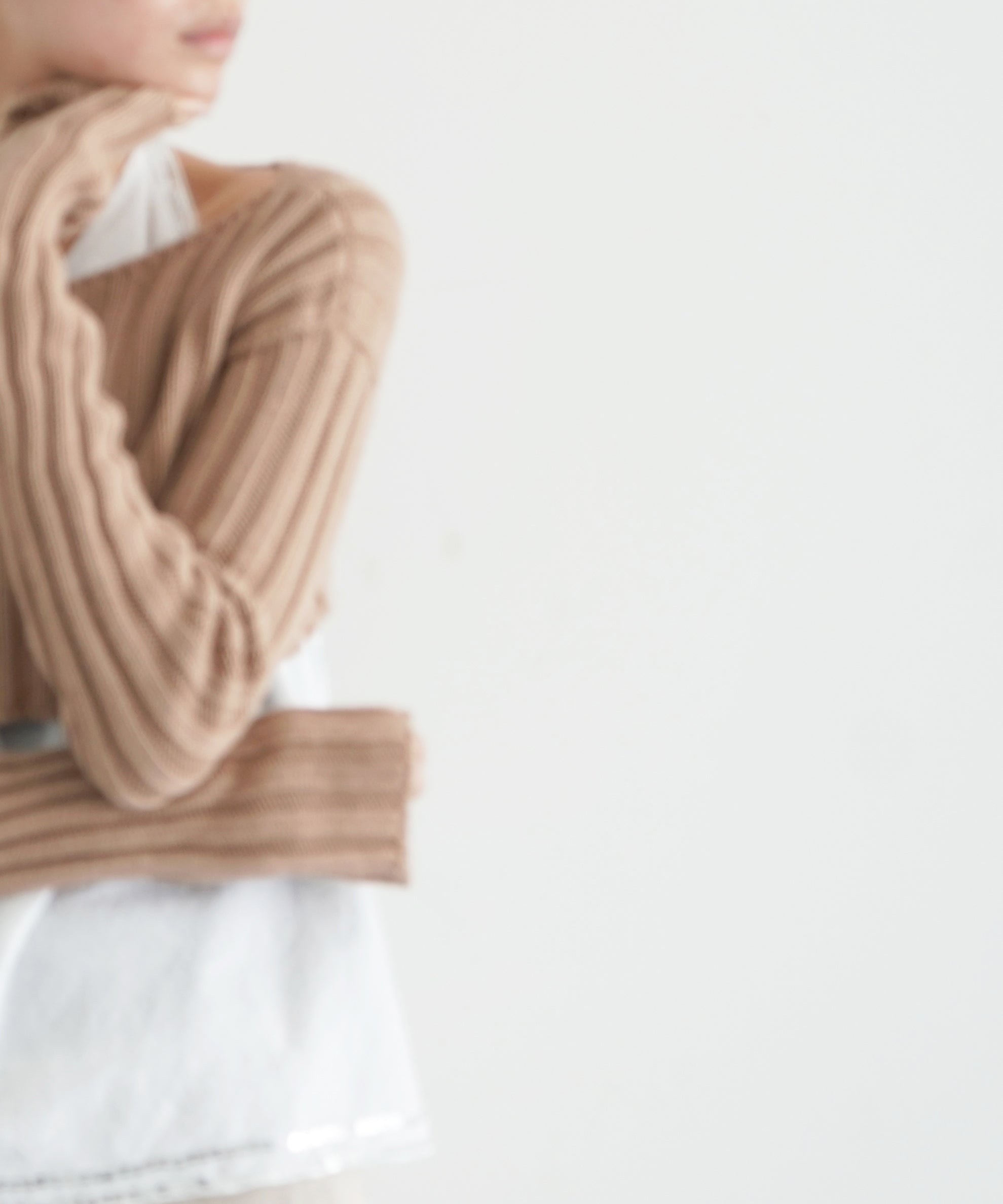 Baserange Macau sleeve pullover "BRANDY"