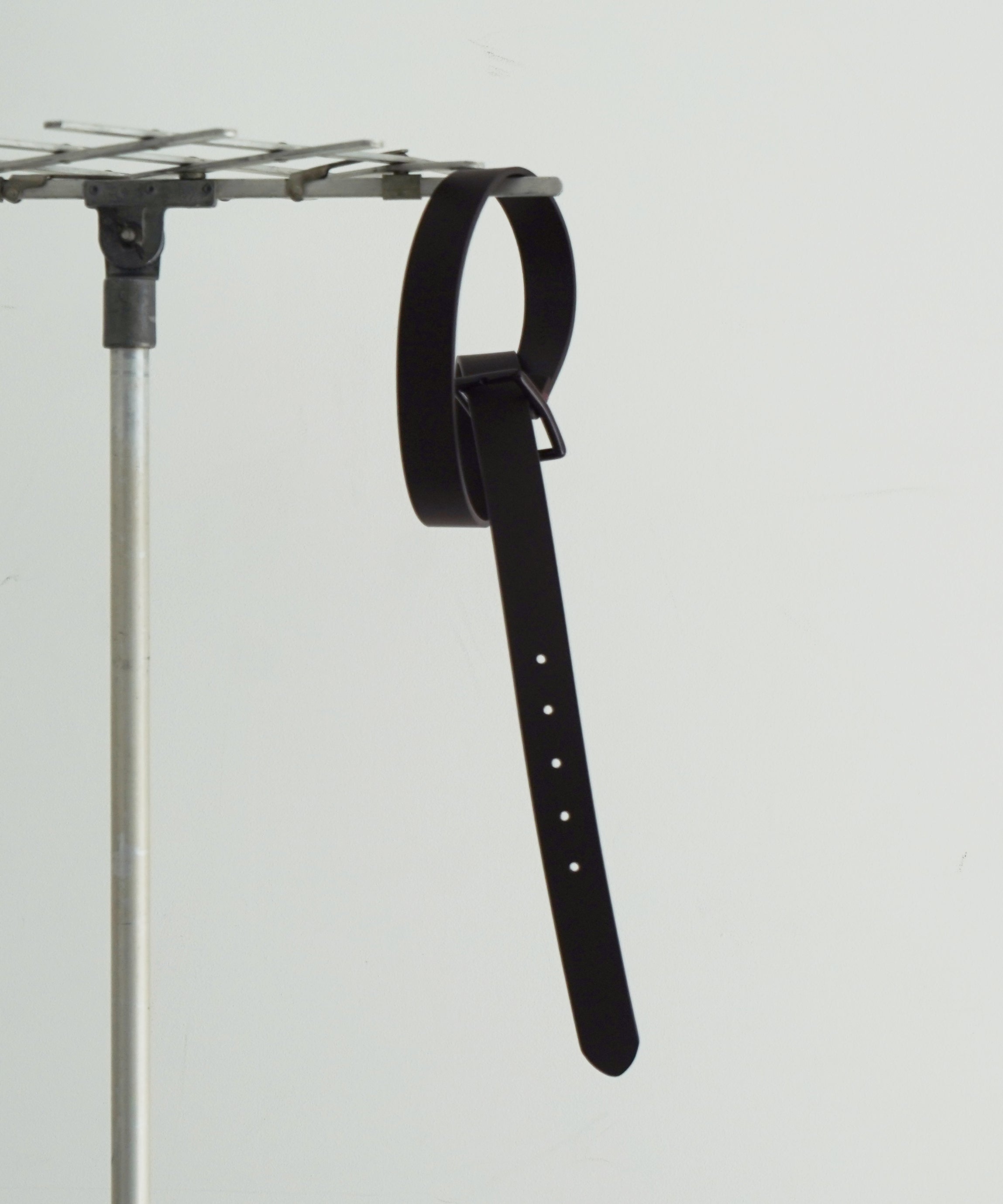 KAIKO Bouncy leather belt "BROWN"