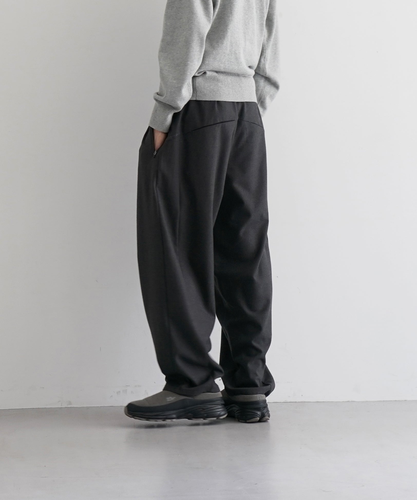 SAN SAN GEAR Wide pants "CHARCOAL"