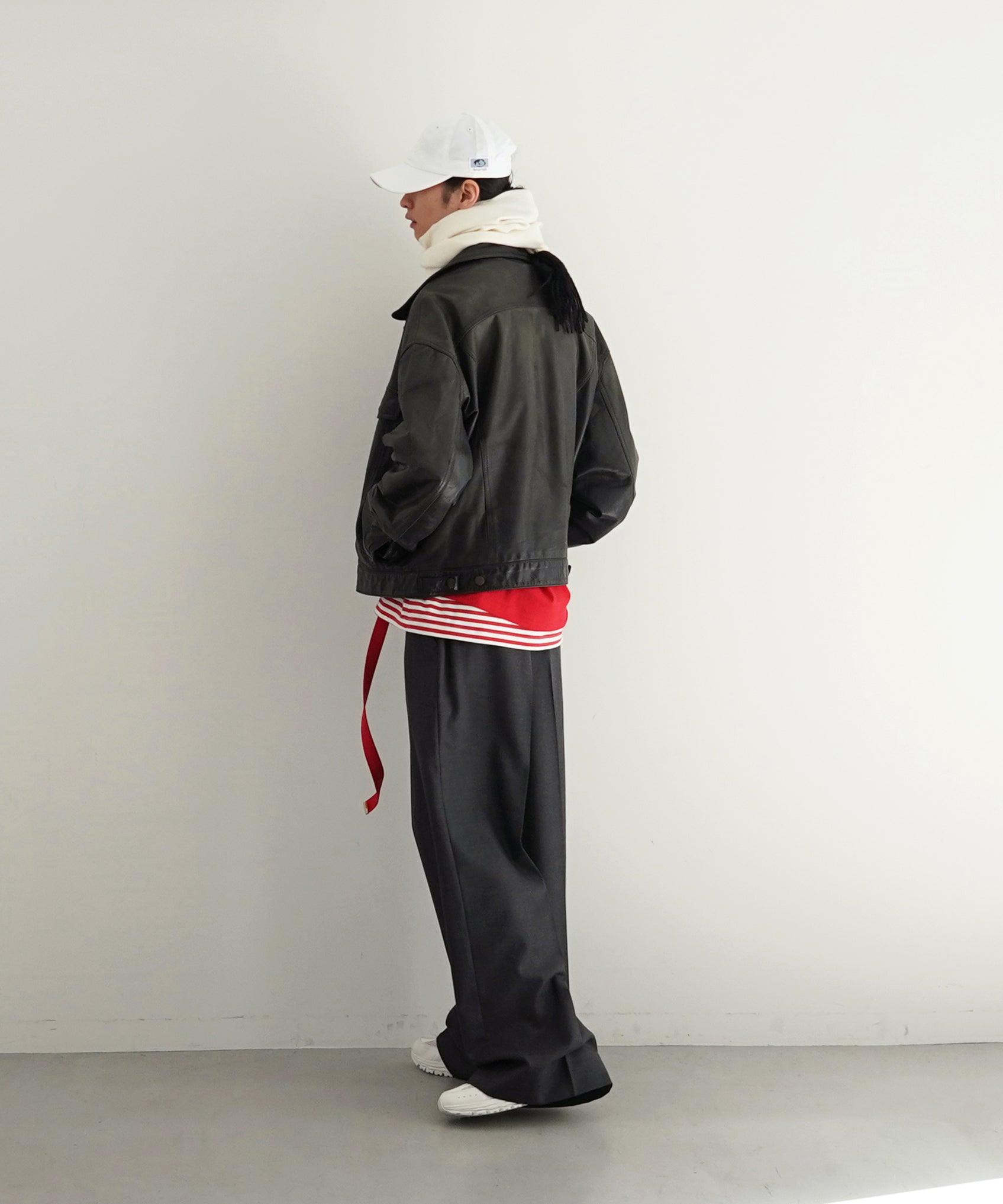 【EXCLUSIVE】NEONSIGN Anatomic straight slacks "CHARCOAL"