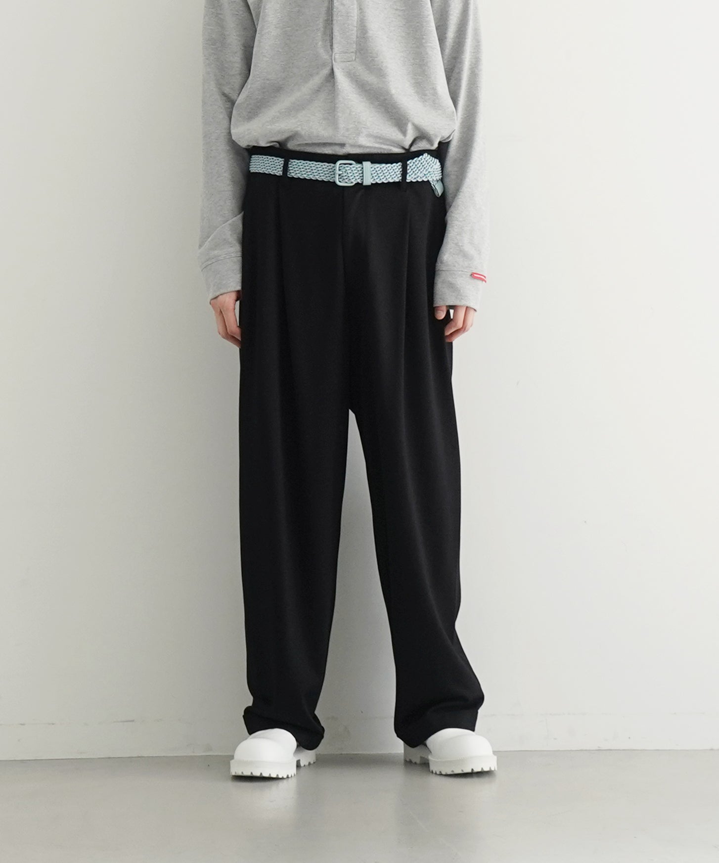 saby Two tuck trouser - recycled fiber jersey fab - "BLACK"