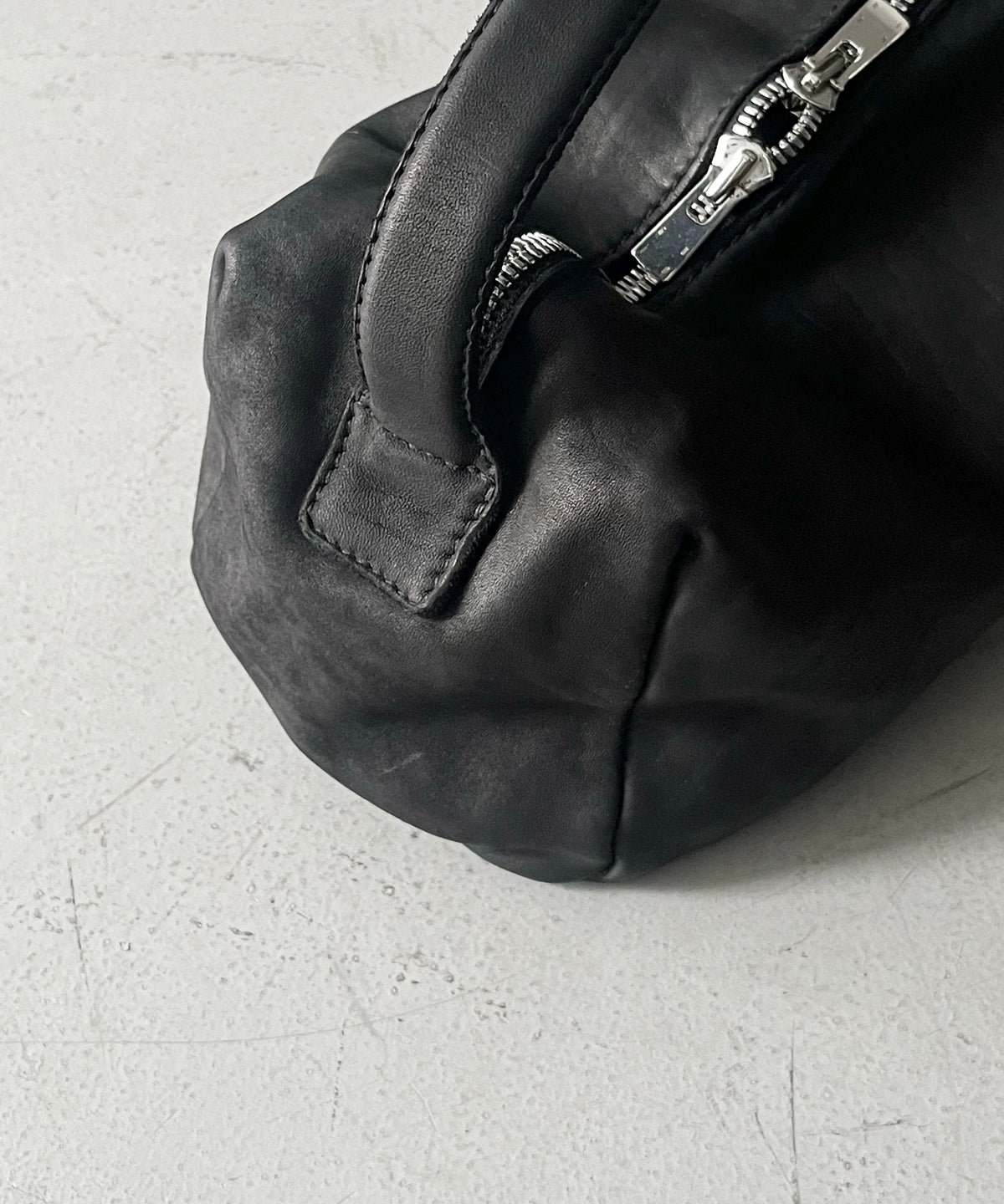 GUIDI Small handle bag "BLACK"
