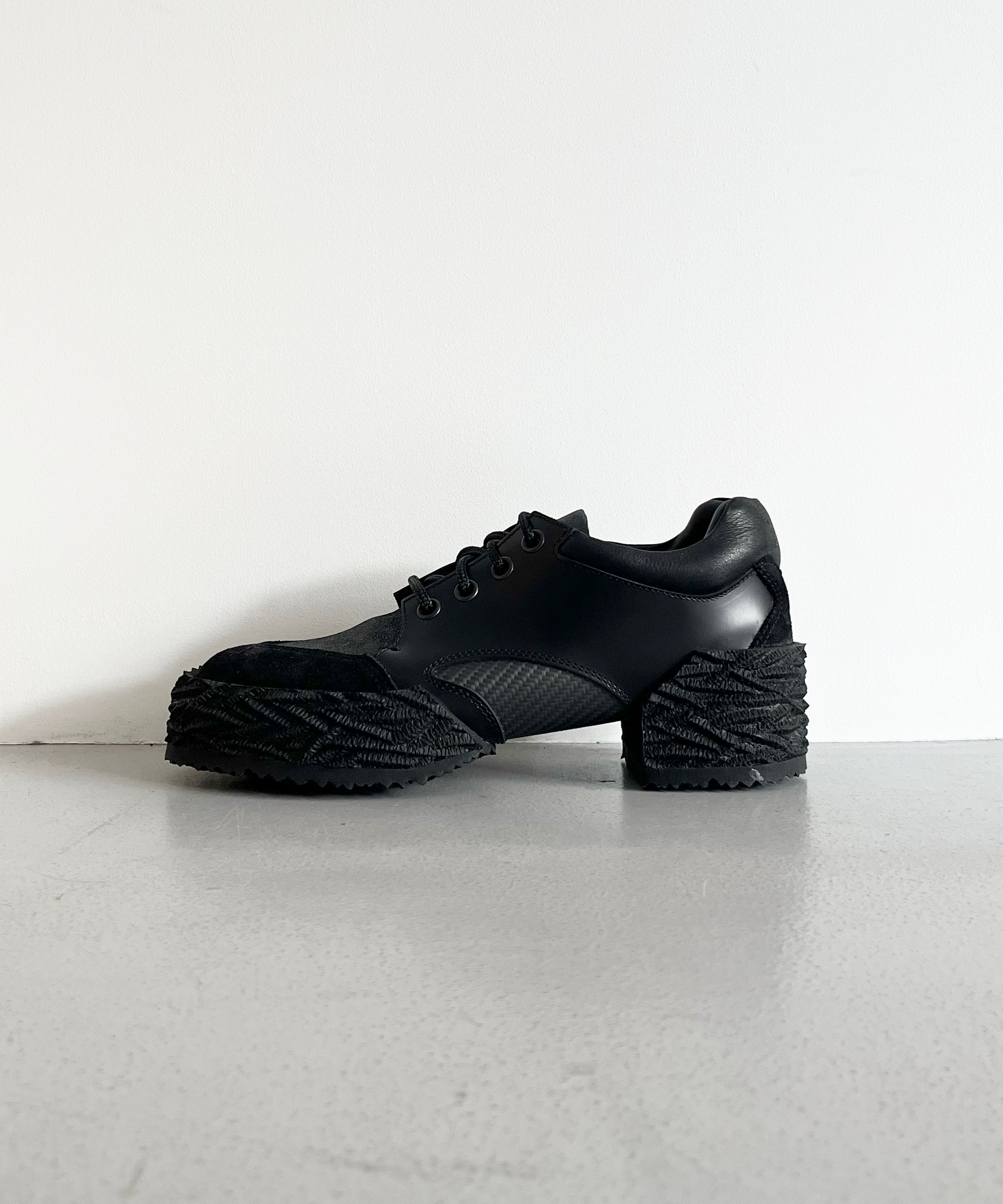 MIDORIKAWA RYO Carbon boots short "BLACK"