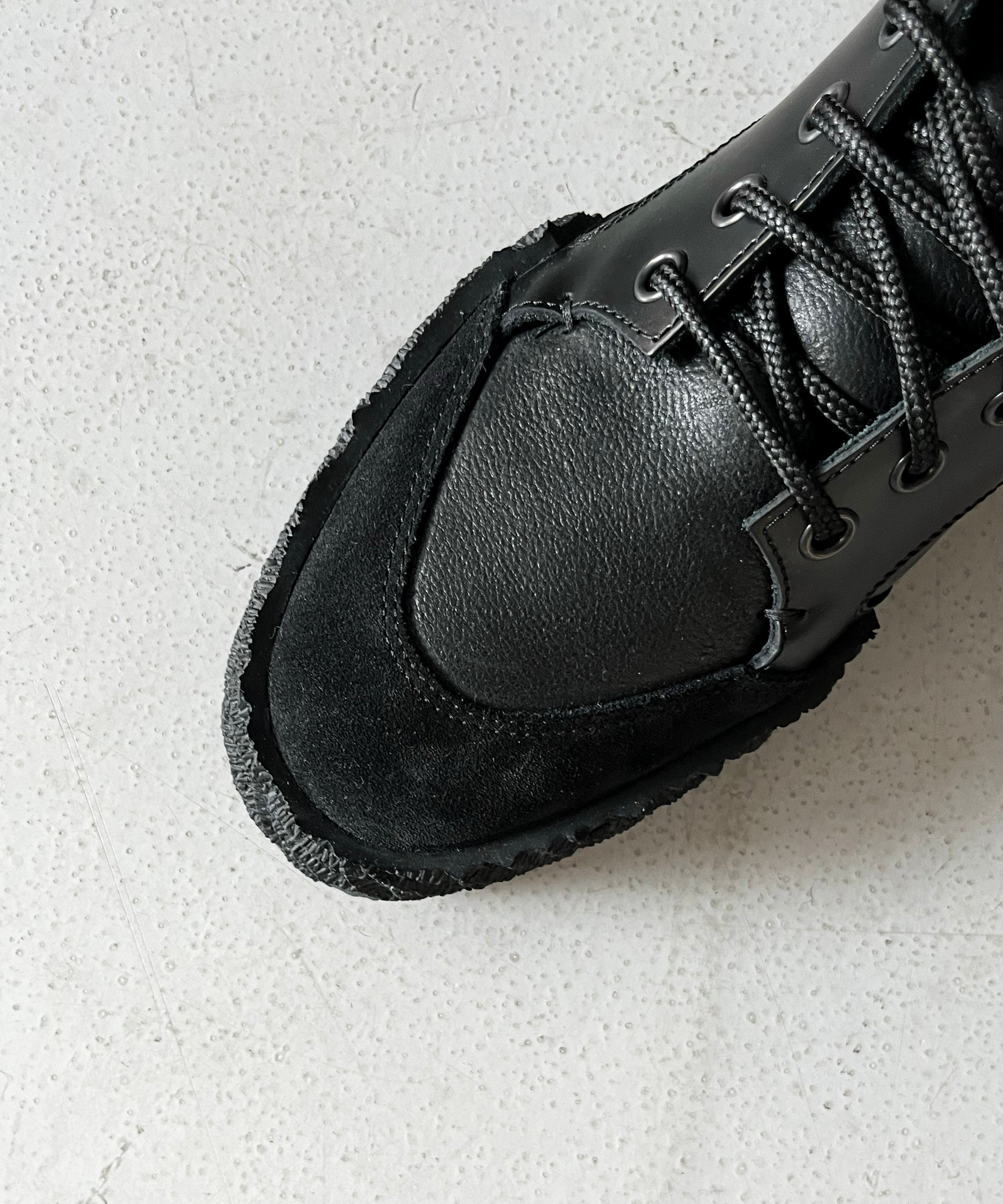 MIDORIKAWA RYO Carbon boots short "BLACK"