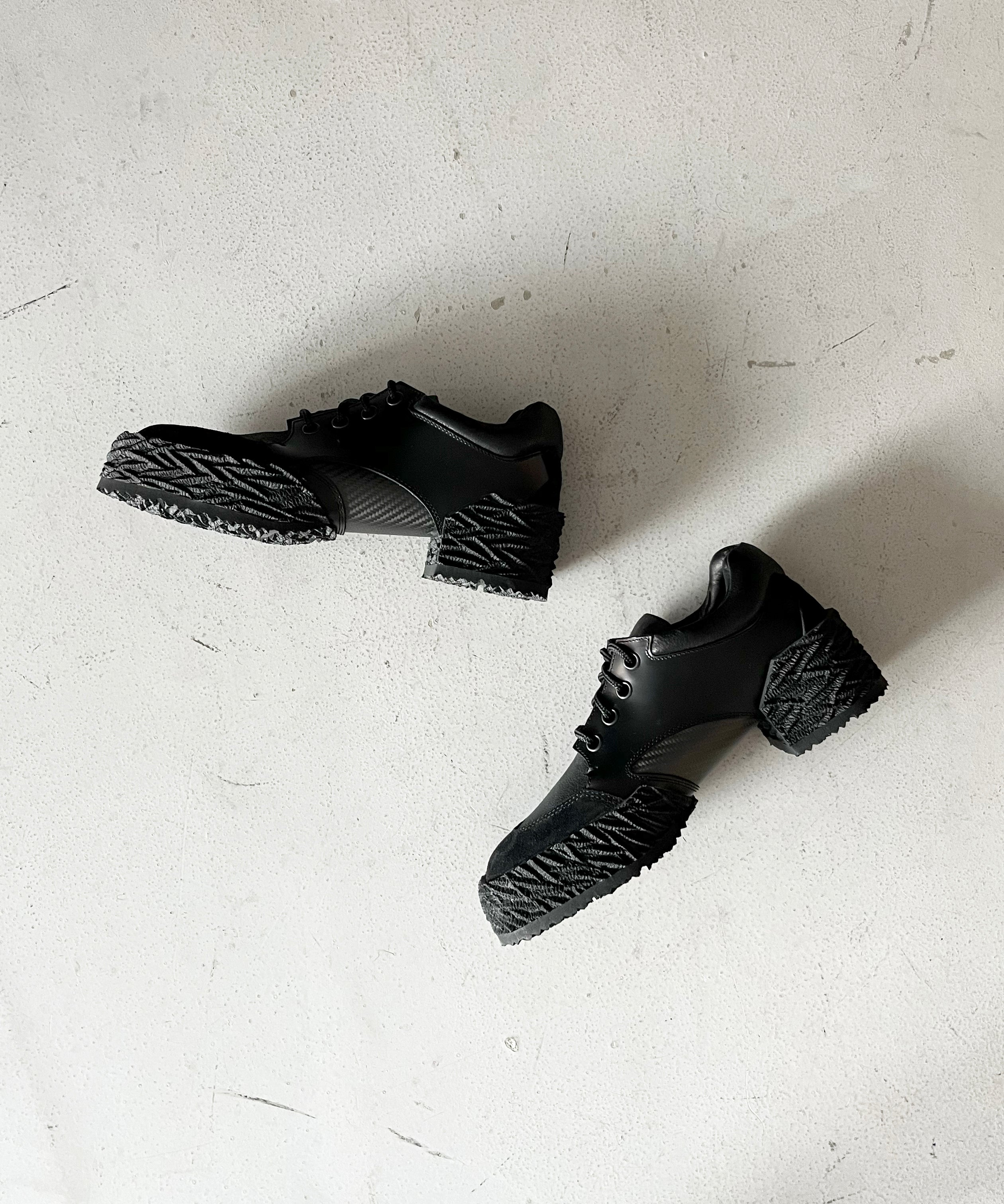 MIDORIKAWA RYO Carbon boots short "BLACK"