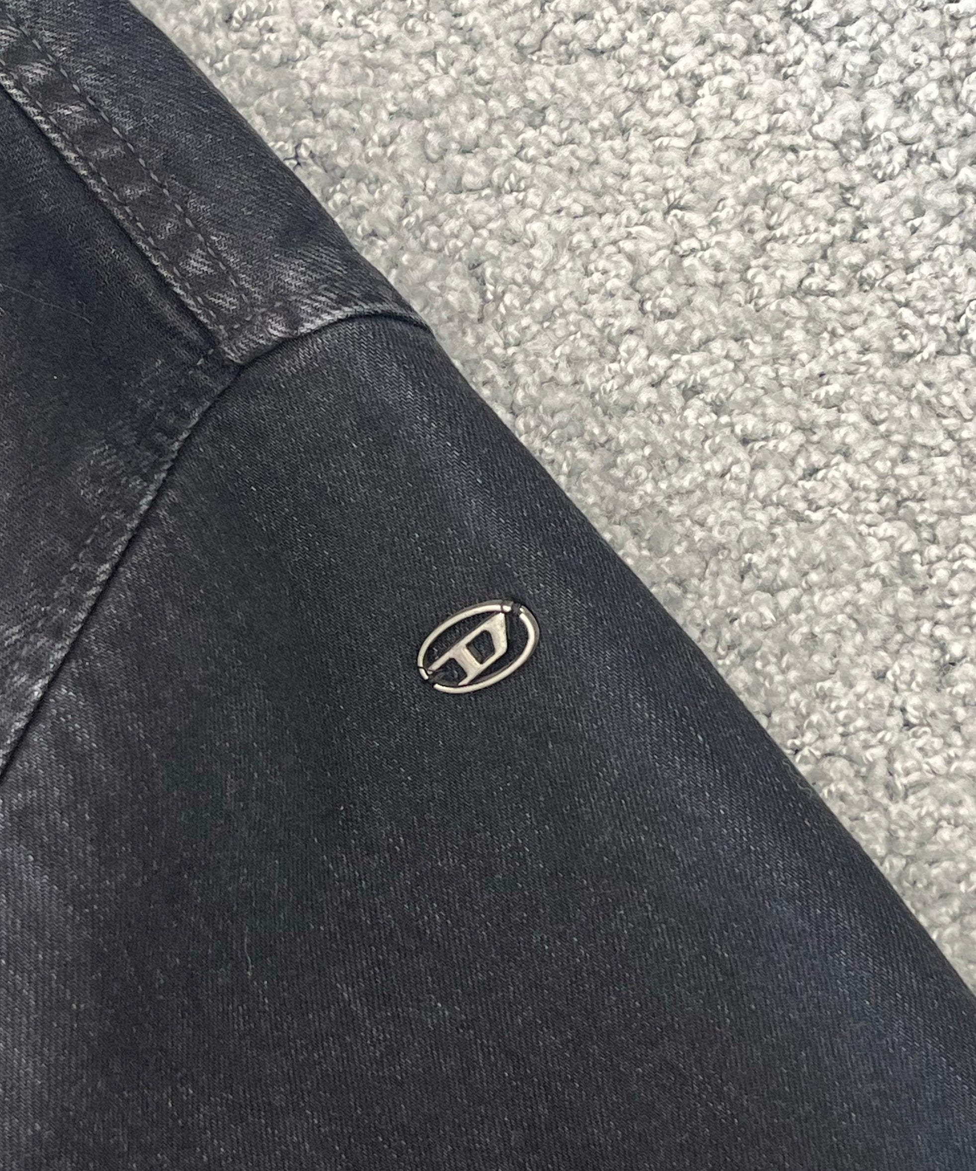 DIESEL D-guz "BLACK"