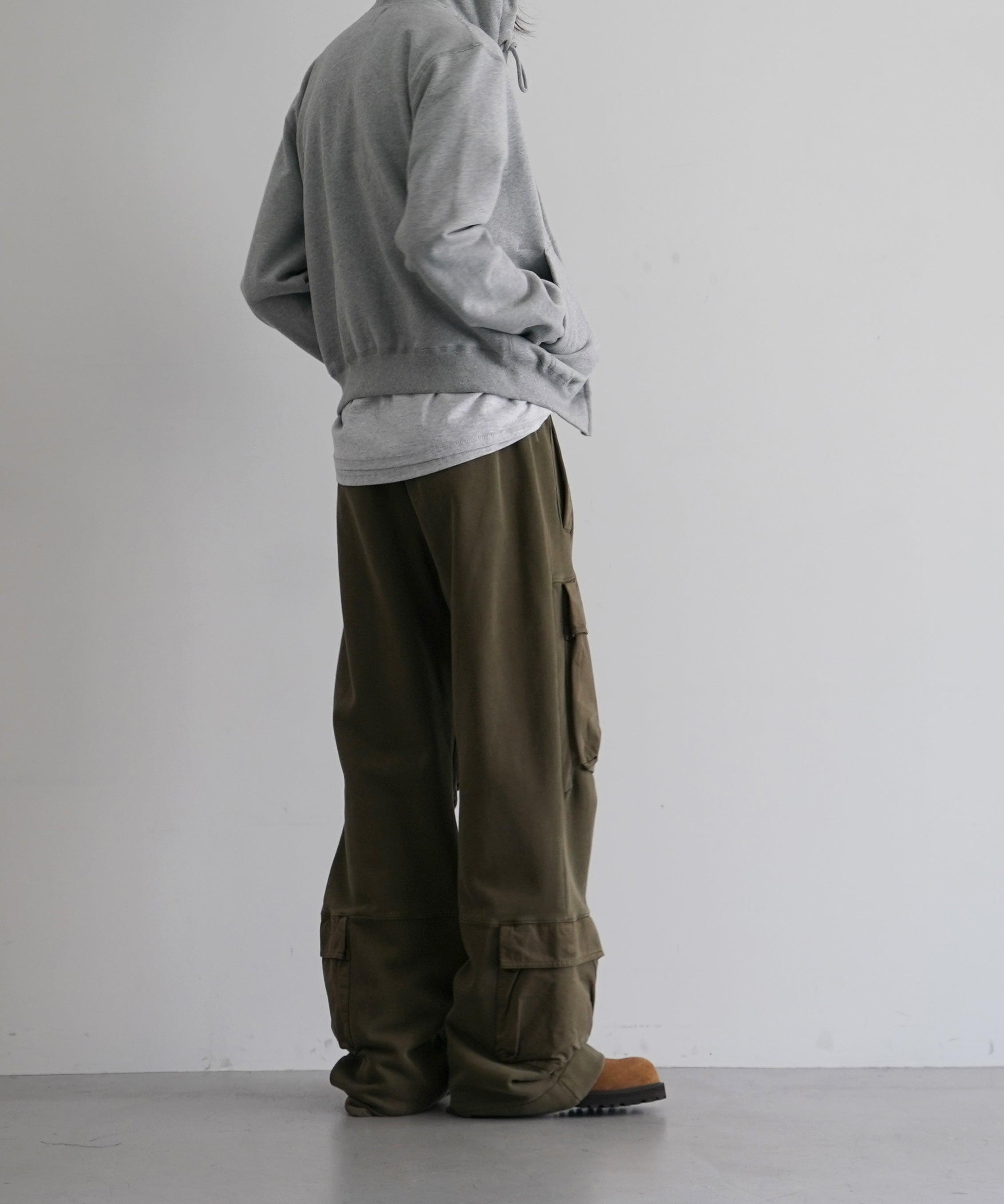 ENTIRE STUDIOS Utility sweats "MILITARY"