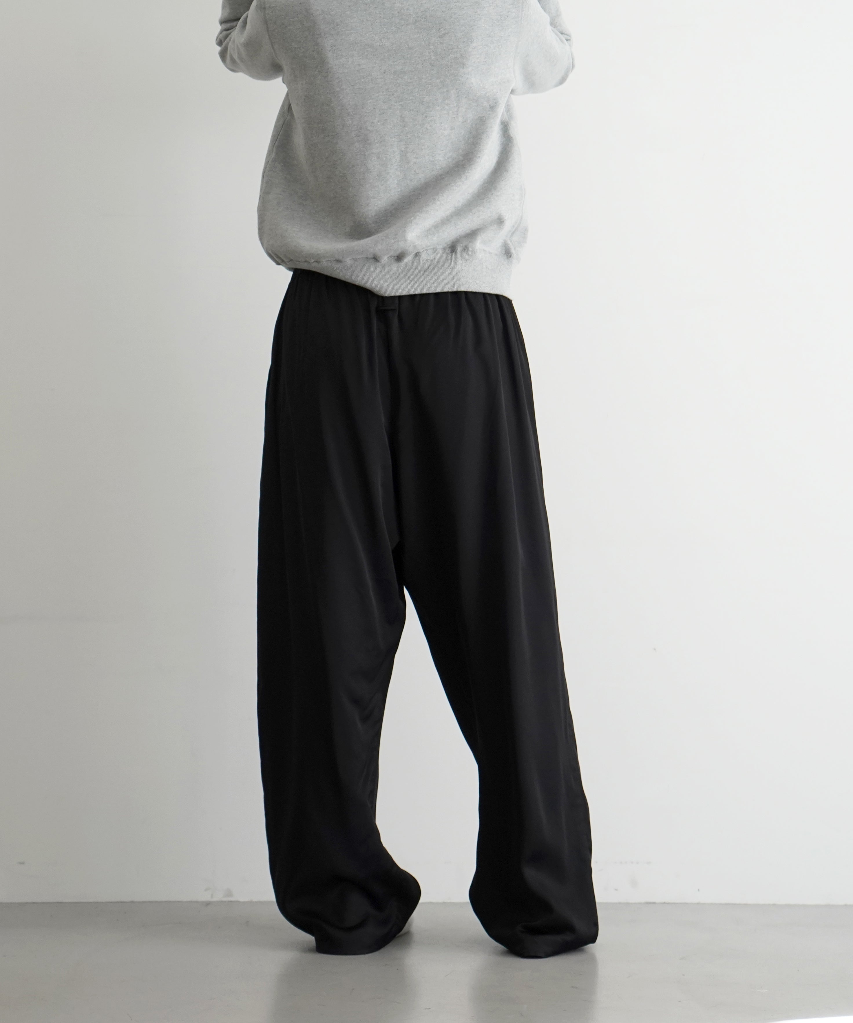 Baserange Cravat pants "BLACK"