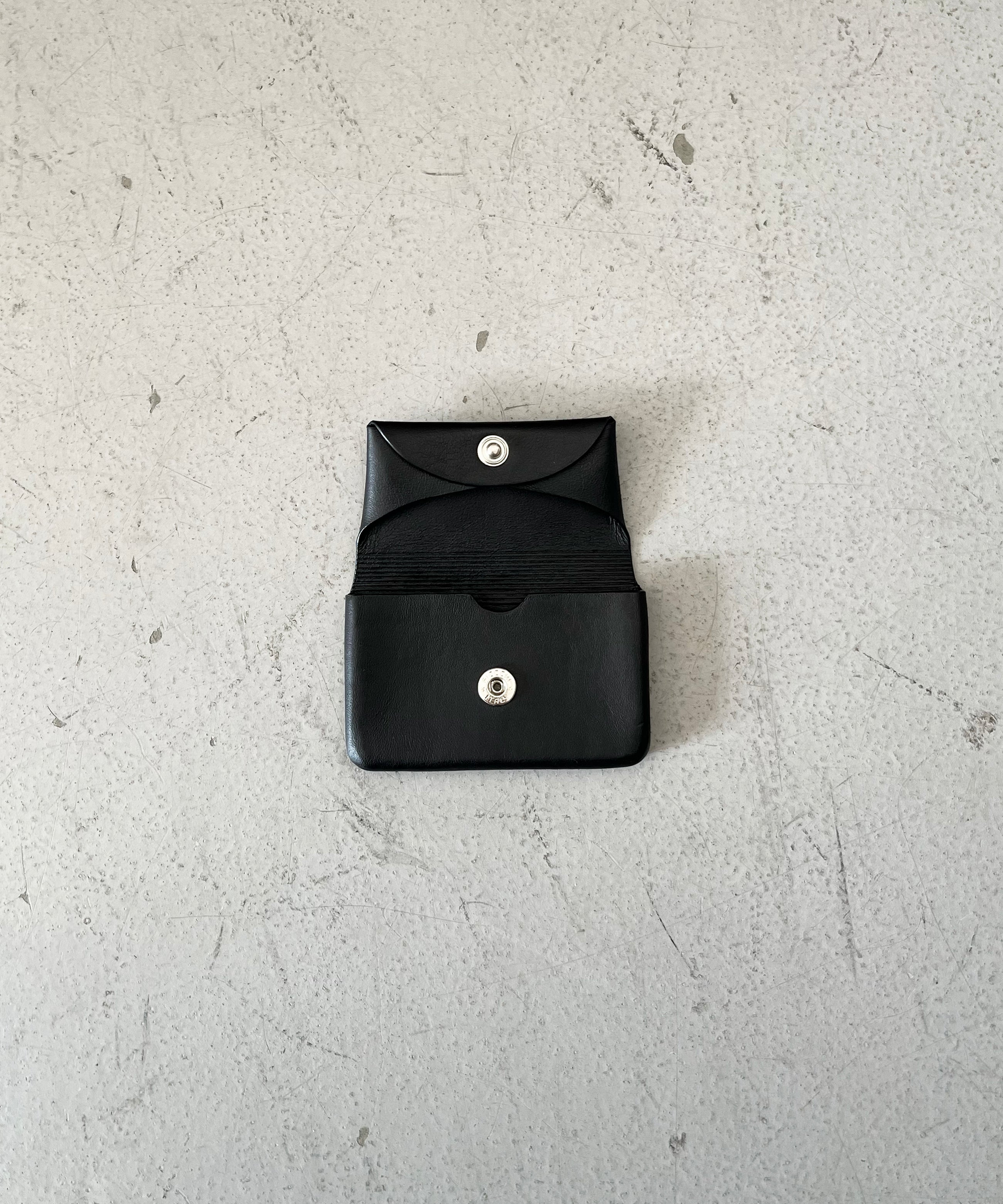 ED ROBERT JUDSON Molded purse "BLACK"