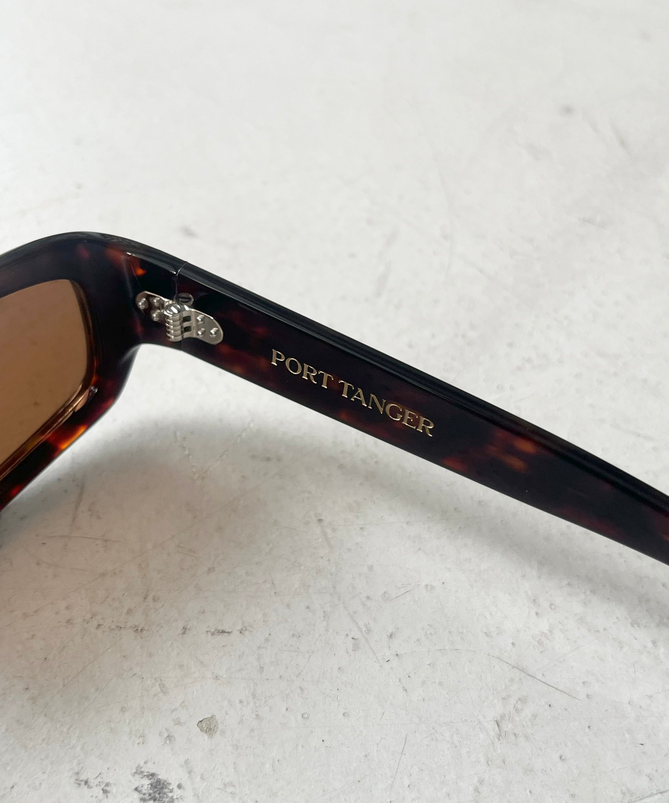 PORT TANGER Mektoub "TOBACCO LENS"