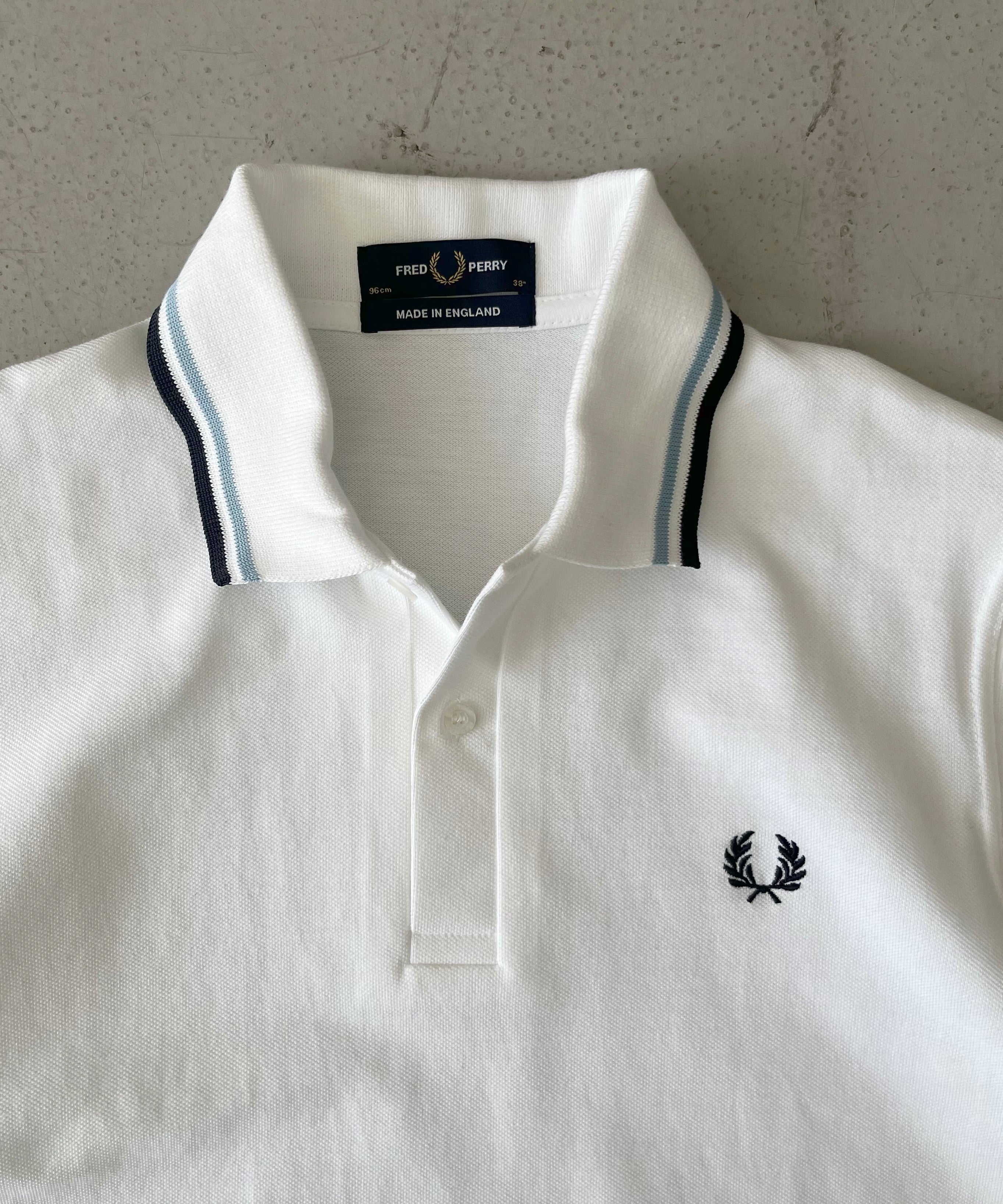 FRED PERRY Twin tipped fred perry shirt "WHITE"