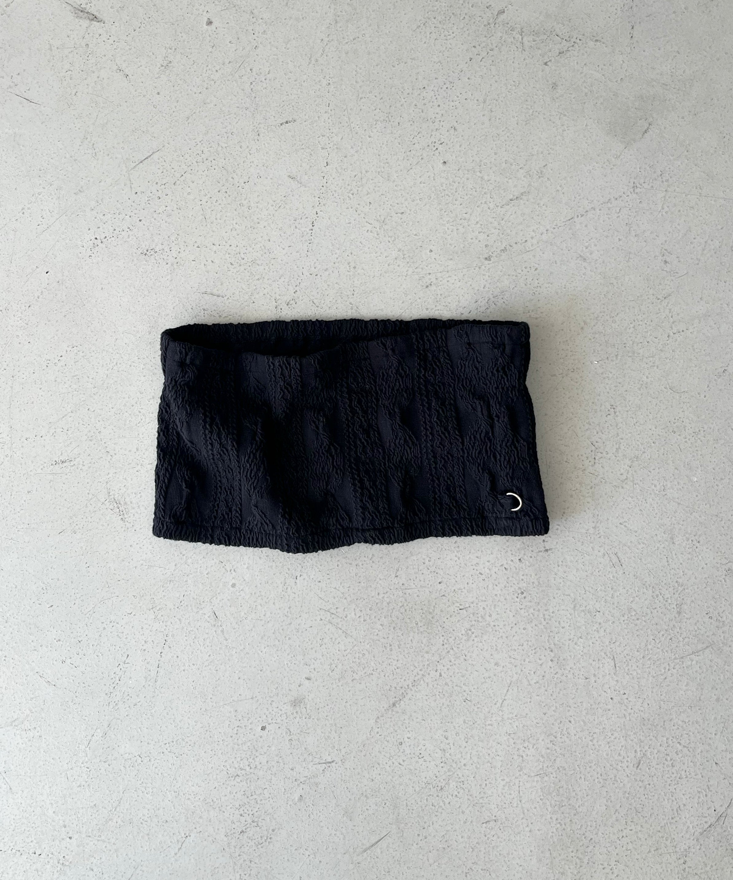 kotohayokozawa Shrunk - knit bare top "BLACK"