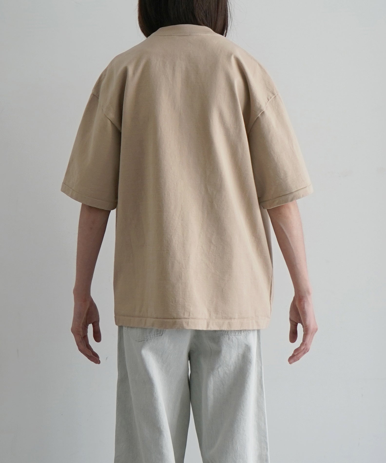 AURALEE Heavy weight pocket tee "LIGHT CAMEL"