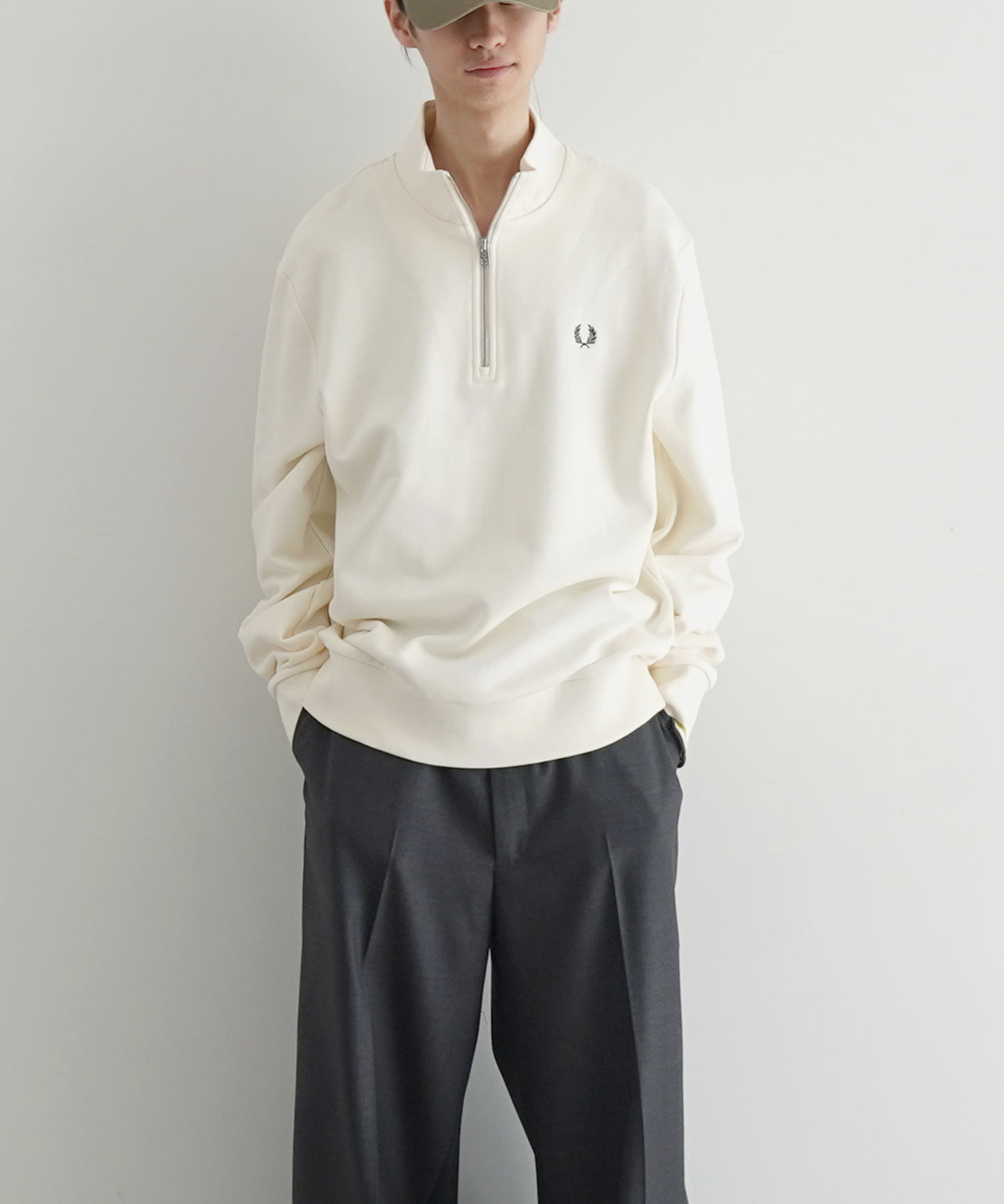 FRED PERRY【フレッドペリー】 Half zip sweatshirt 