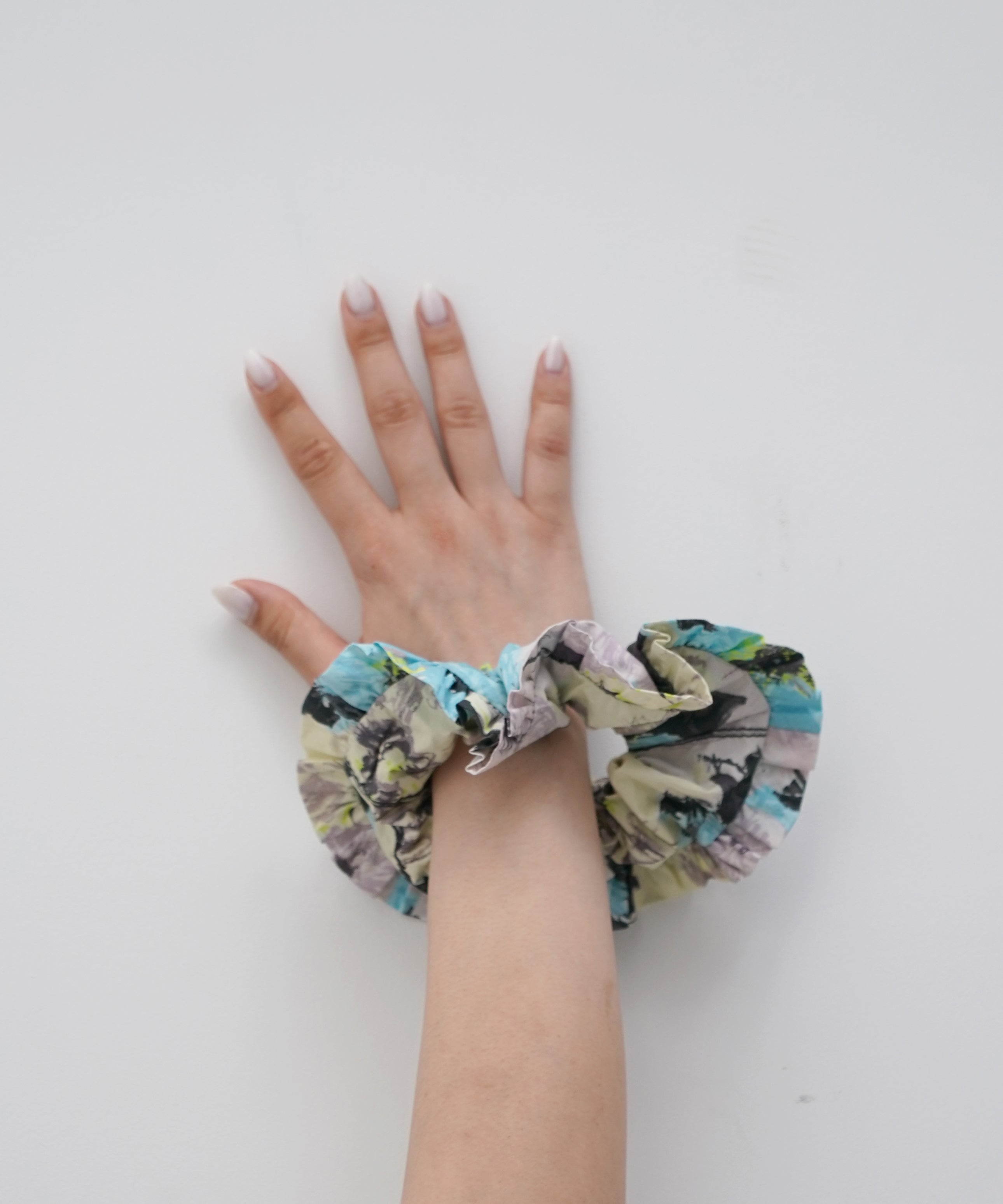 GANNI Printed cotton frill scrunchie "PHANTOM"