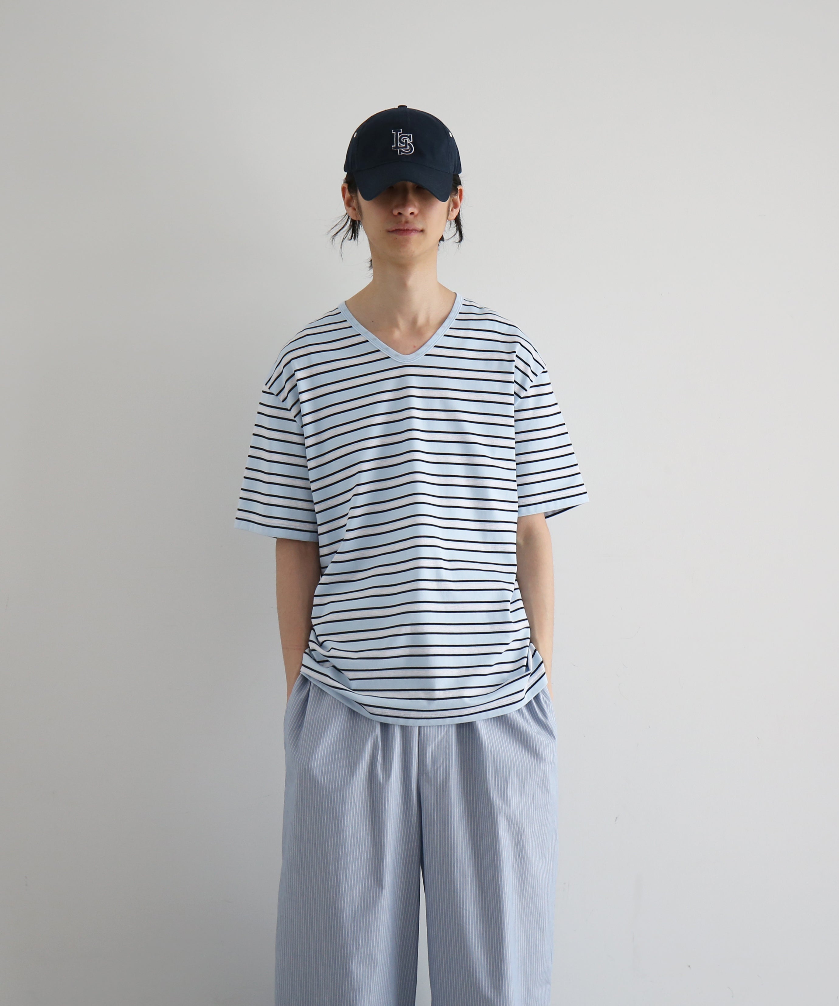 KAIKO【カイコー】V neck border t-shirts 