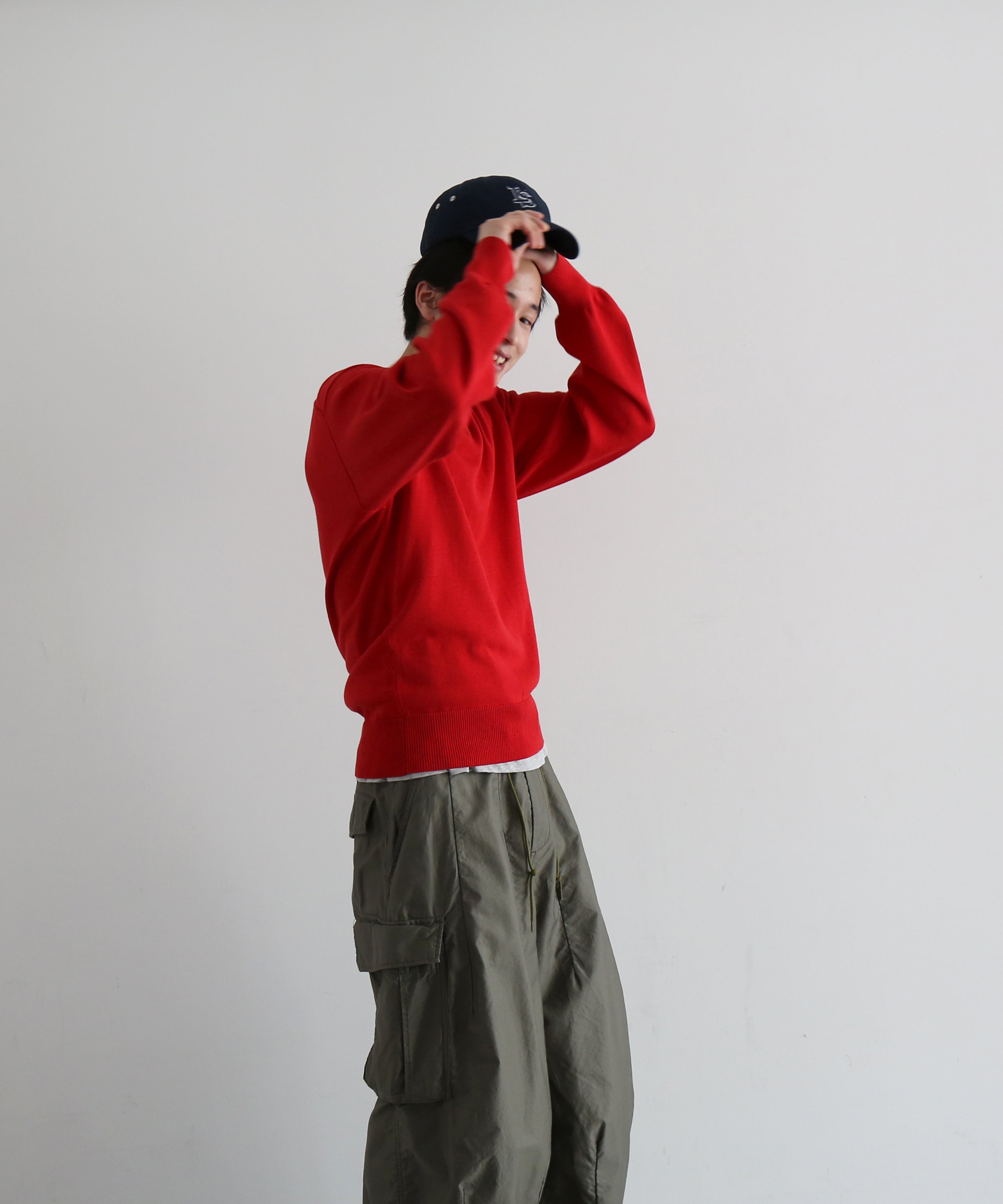 KAIKO V neck sweater "RED"